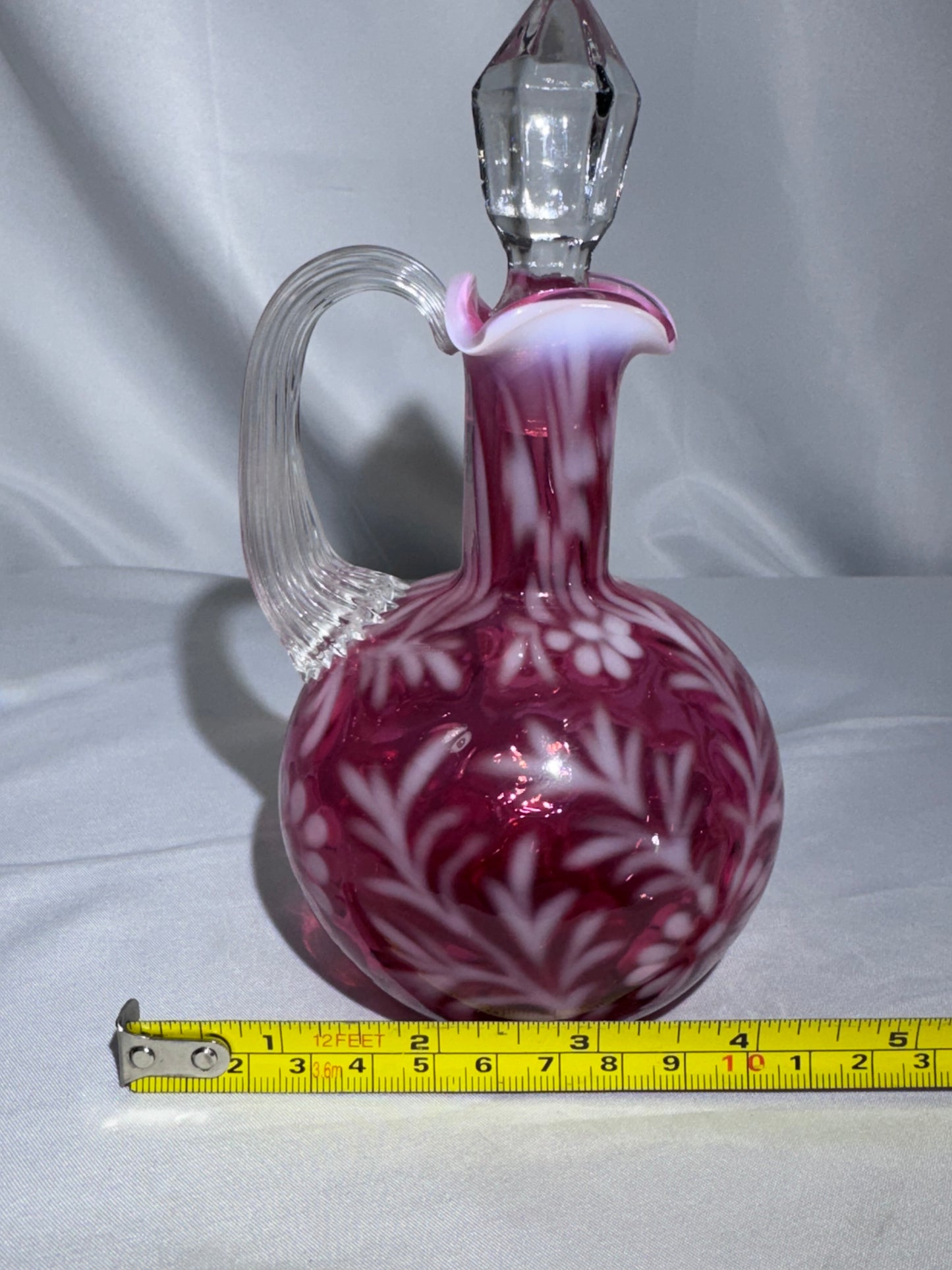 Vintage Cranberry Opalescent “Daisy & Fern” Glass Cruet – Ruffled Top & Faceted Stopper