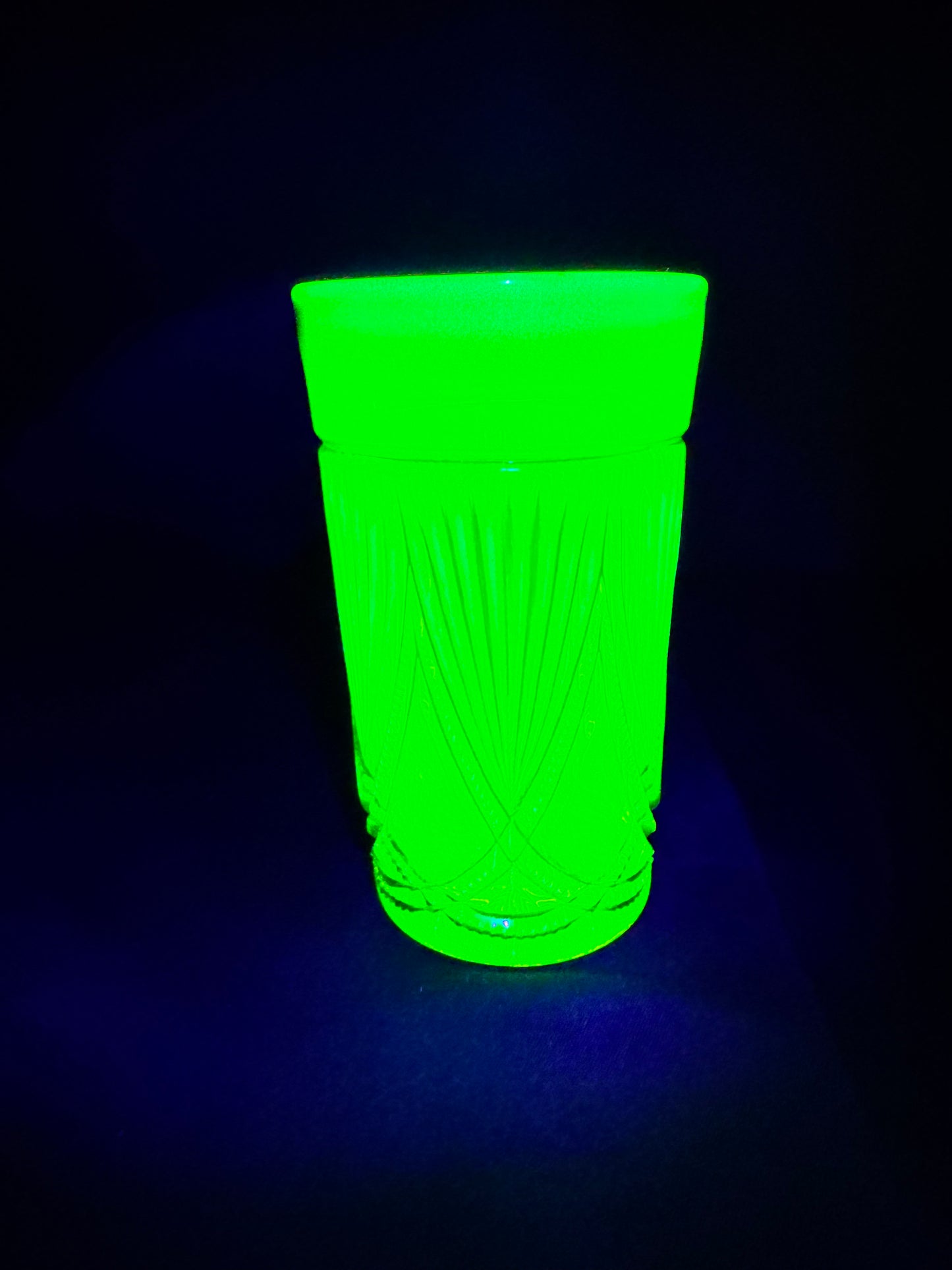 ✨ Primrose Pearline Uranium Glass Davidson Tumbler ✨