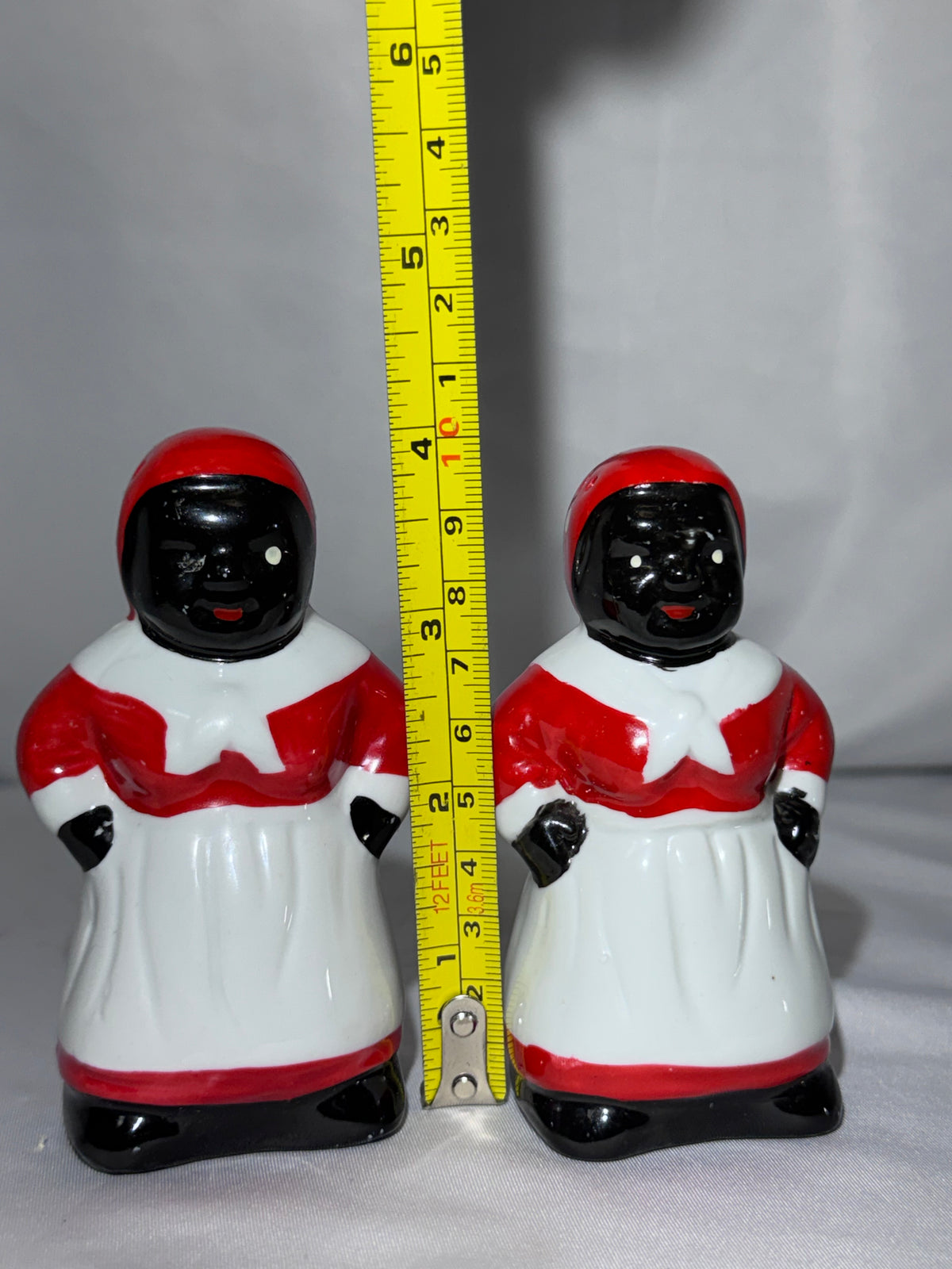Vintage Black Americana Salt & Pepper Shakers – Hand-Painted Ceramic Figurines – Mid-Century Collectibles
