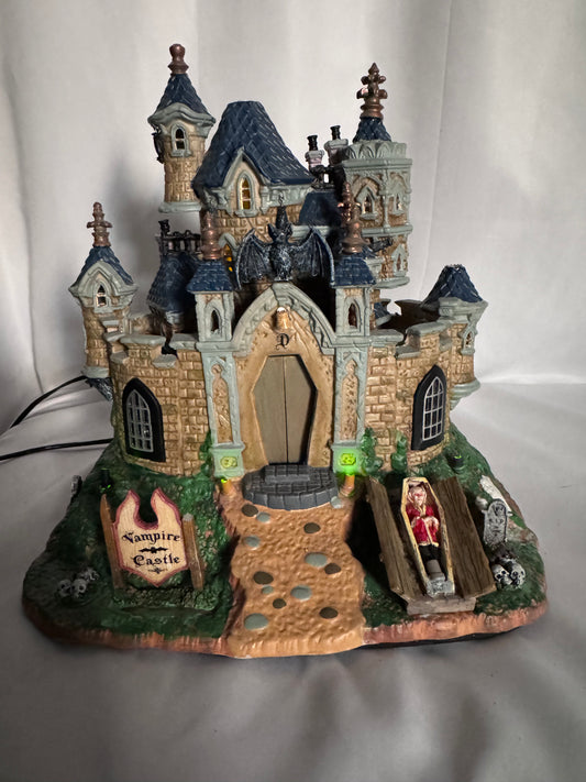 Lemax Spooky Town Vampire Castle #75498 – Retired 2007 Halloween Village – Animated & Lighted