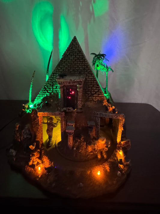 Retired 2008 Lemax Spooky Town Haunted Pyramid – Animated – Works