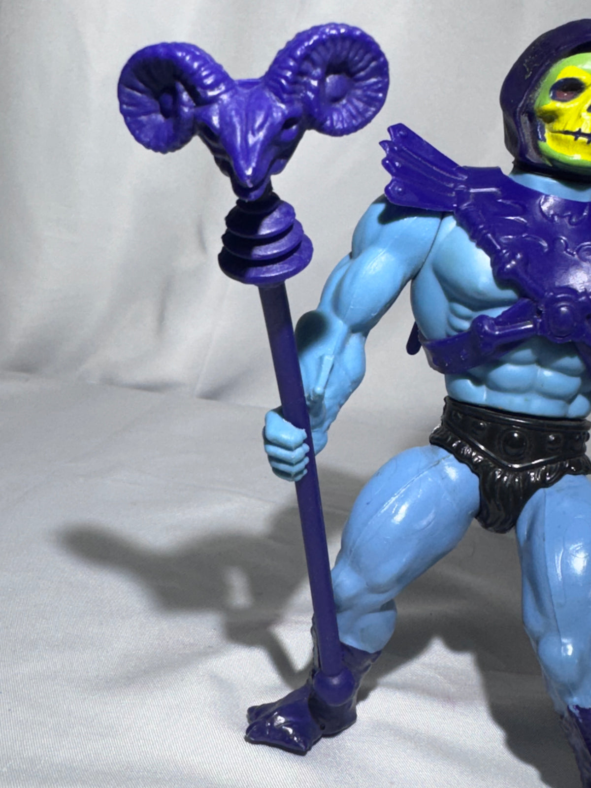Vintage 1981 Mattel Masters of the Universe Skeletor Action Figure – Complete Accessories