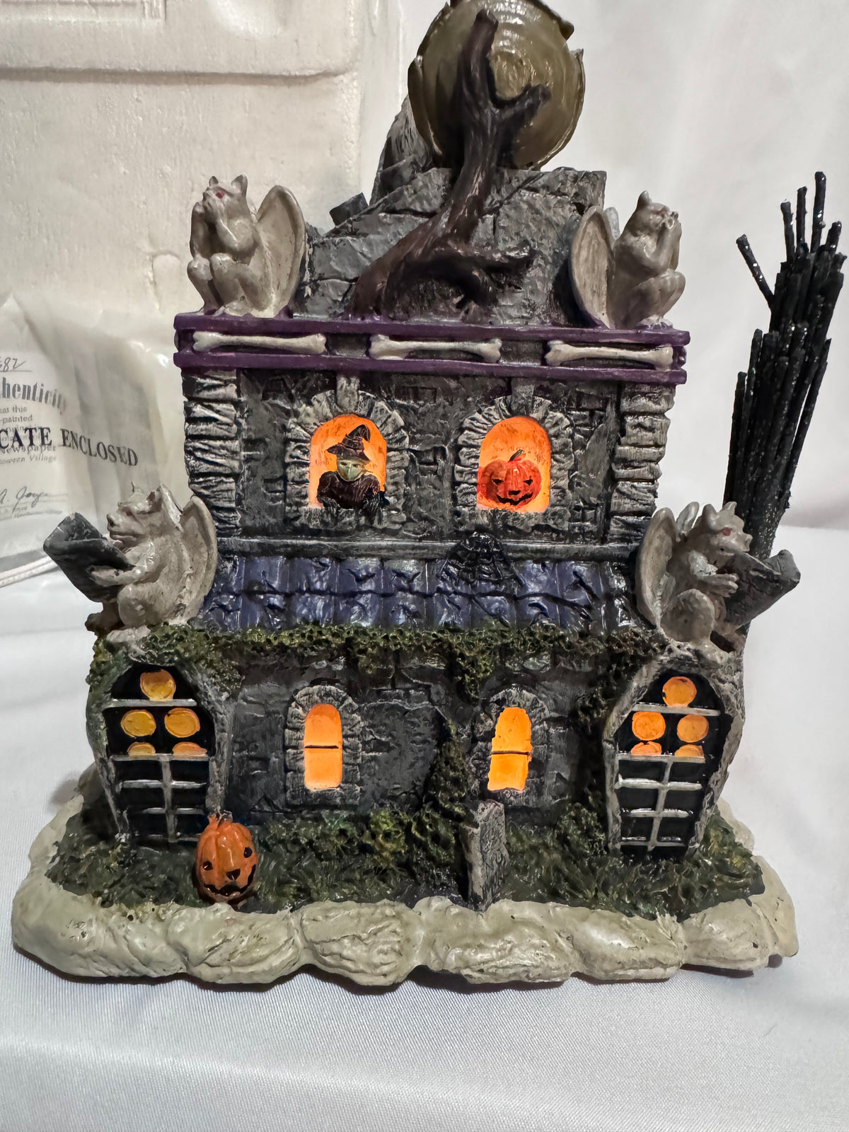 Hawthorne Village The Munsters 2004 Halloween Village – “Morticians Monthly Newspaper” Building A8582