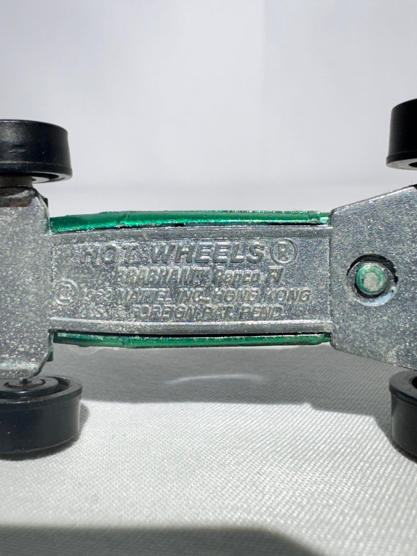 Hot Wheels 1969 Brabham Repco F1 – Redline Series – Metallic Green – Foreign Patent Pending / Hong Kong / USA