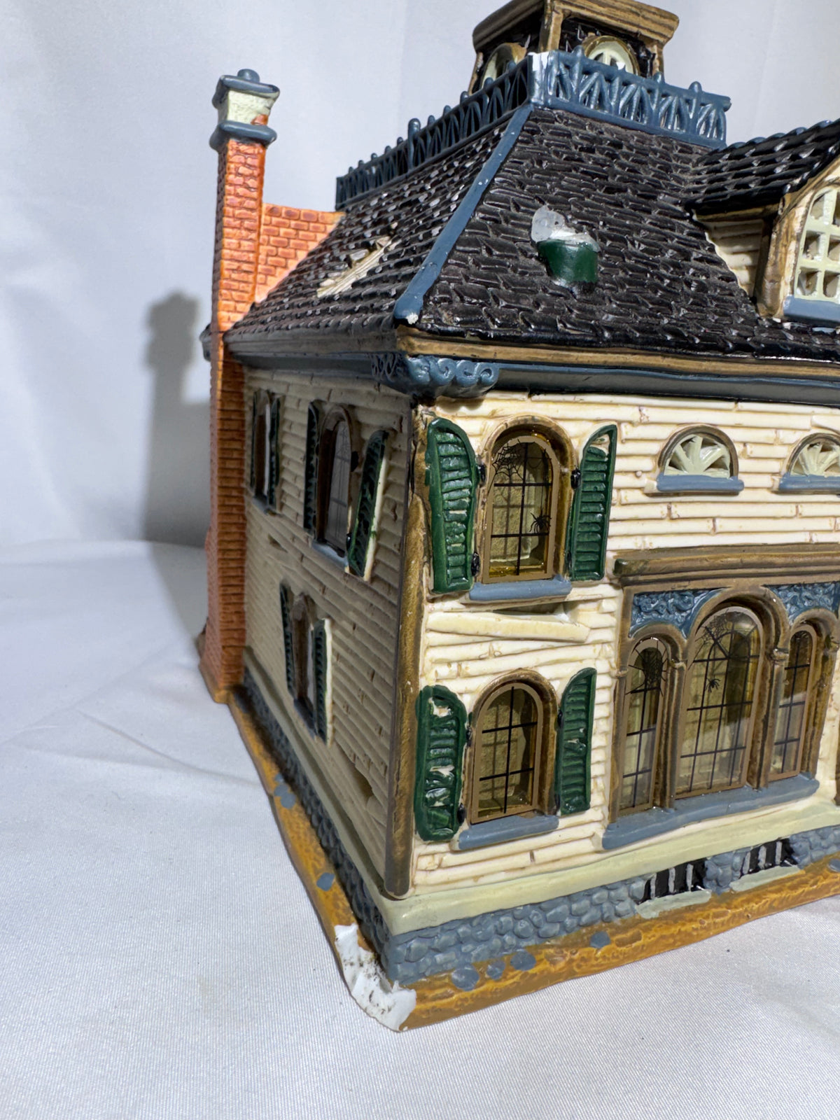 Lemax Spooky Town Greaves Manor #05473 – 2000 Retired Halloween Village Building – Parts/Repair