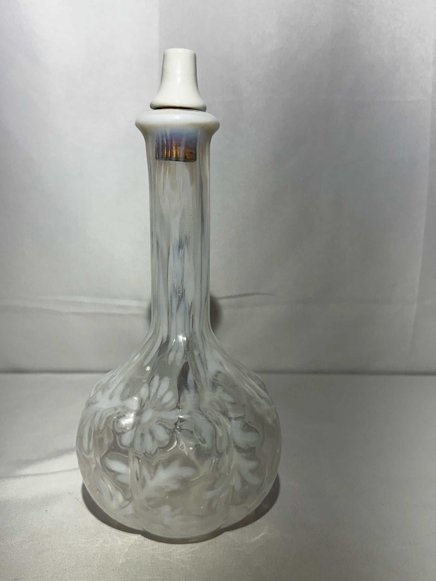 Vintage Fenton Daisy & Fern White Opalescent Glass Barber Bottle Decanter w/ Stopper