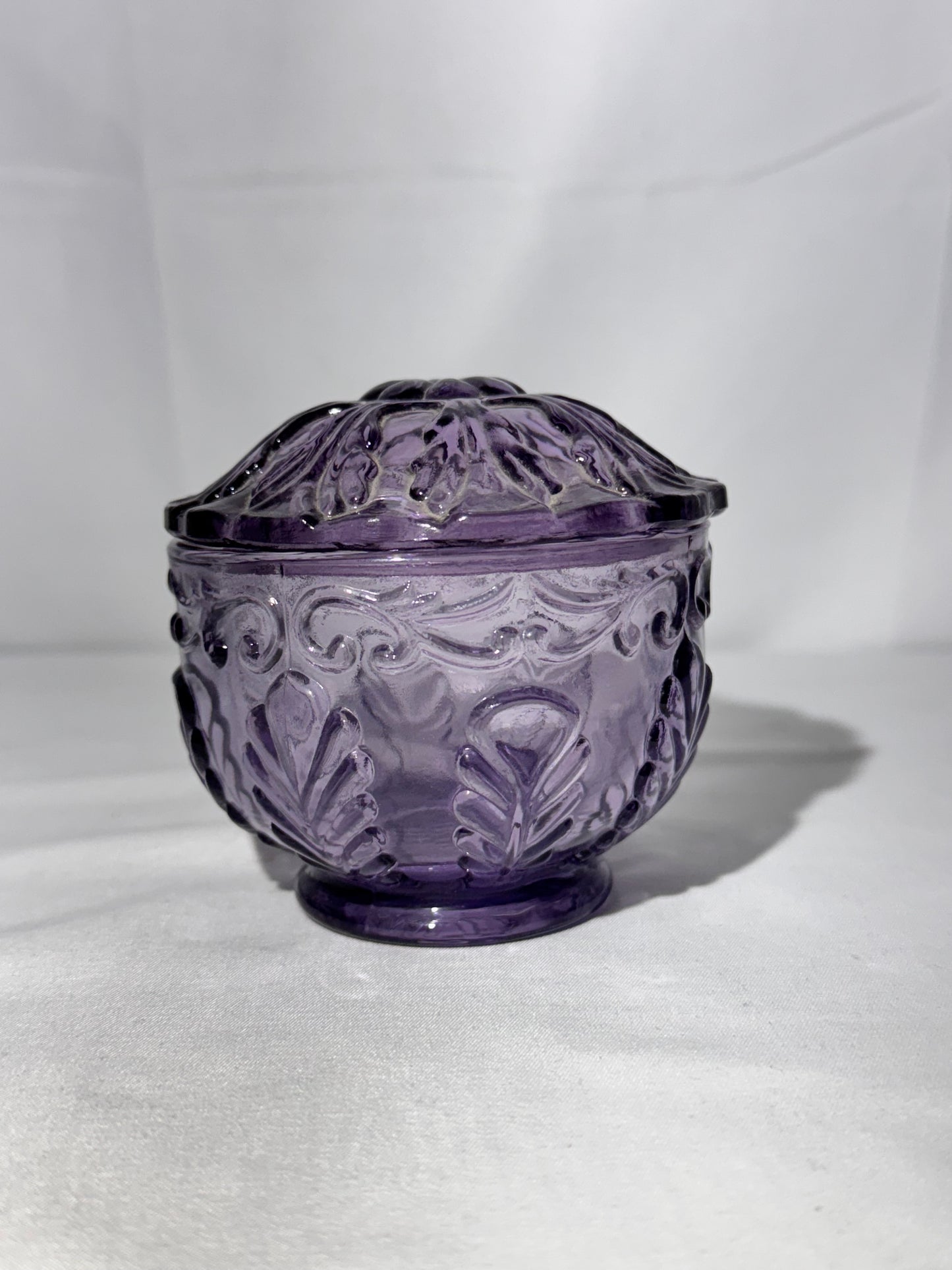 Vintage Fenton Amethyst Glass Trinket Box / Dresser Display – Fenton Sticker & Logo