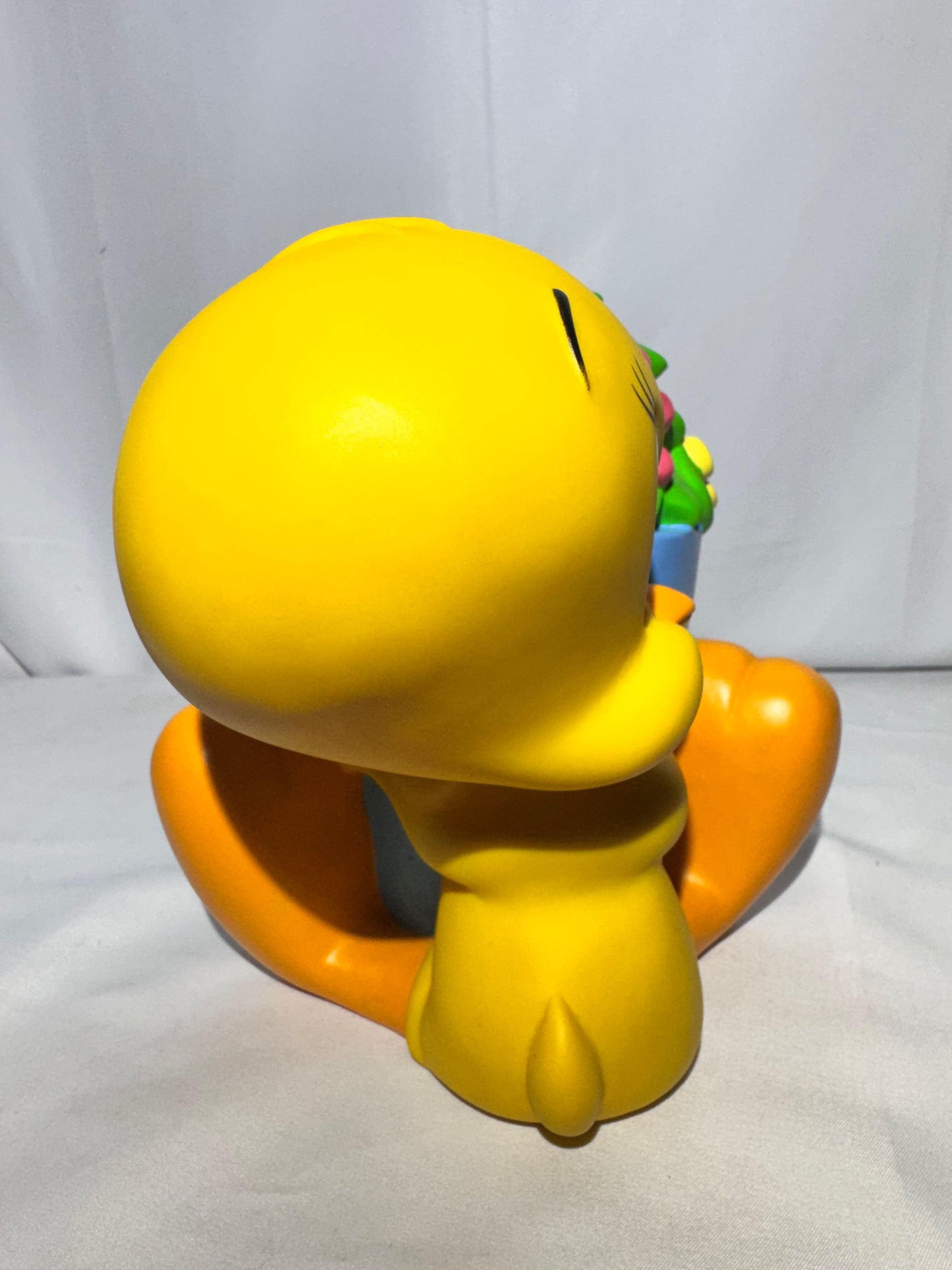 Vintage 1998 Warner Bros. Tweety Bird Coin Bank – Tweety Holding Flower Pot