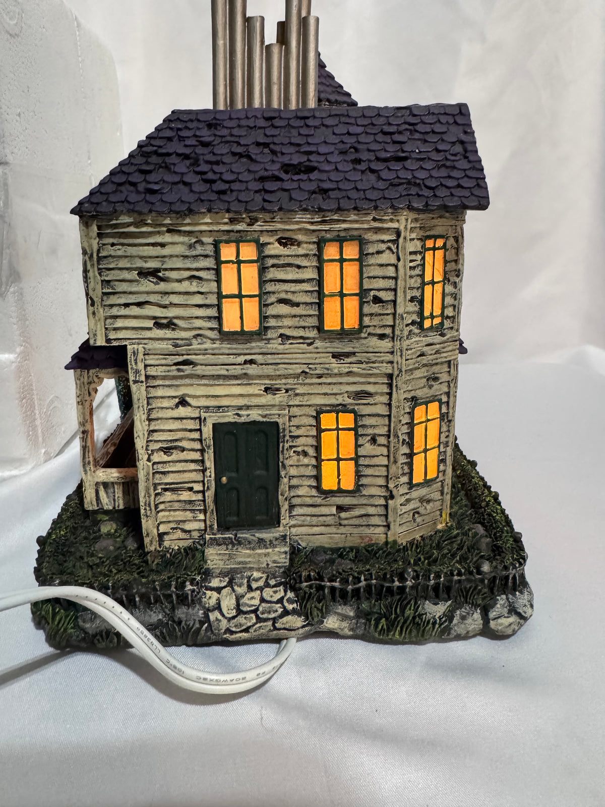 Hawthorne Village The Munsters Mockingbird Lane Music Store – A0201 – Halloween Village