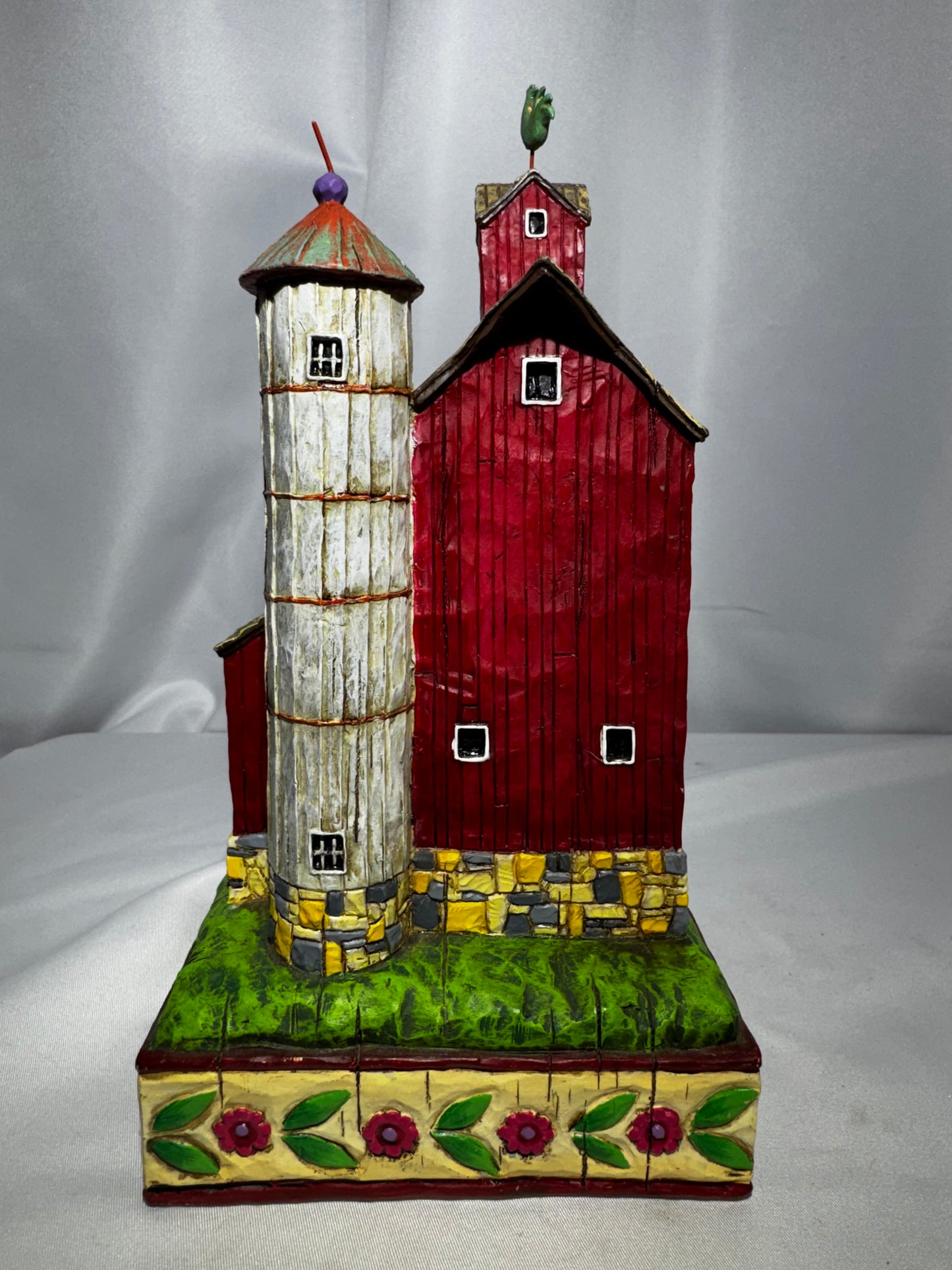 Jim Shore Heartwood Creek “Strength and Plenty” Red Barn Figurine – 2004