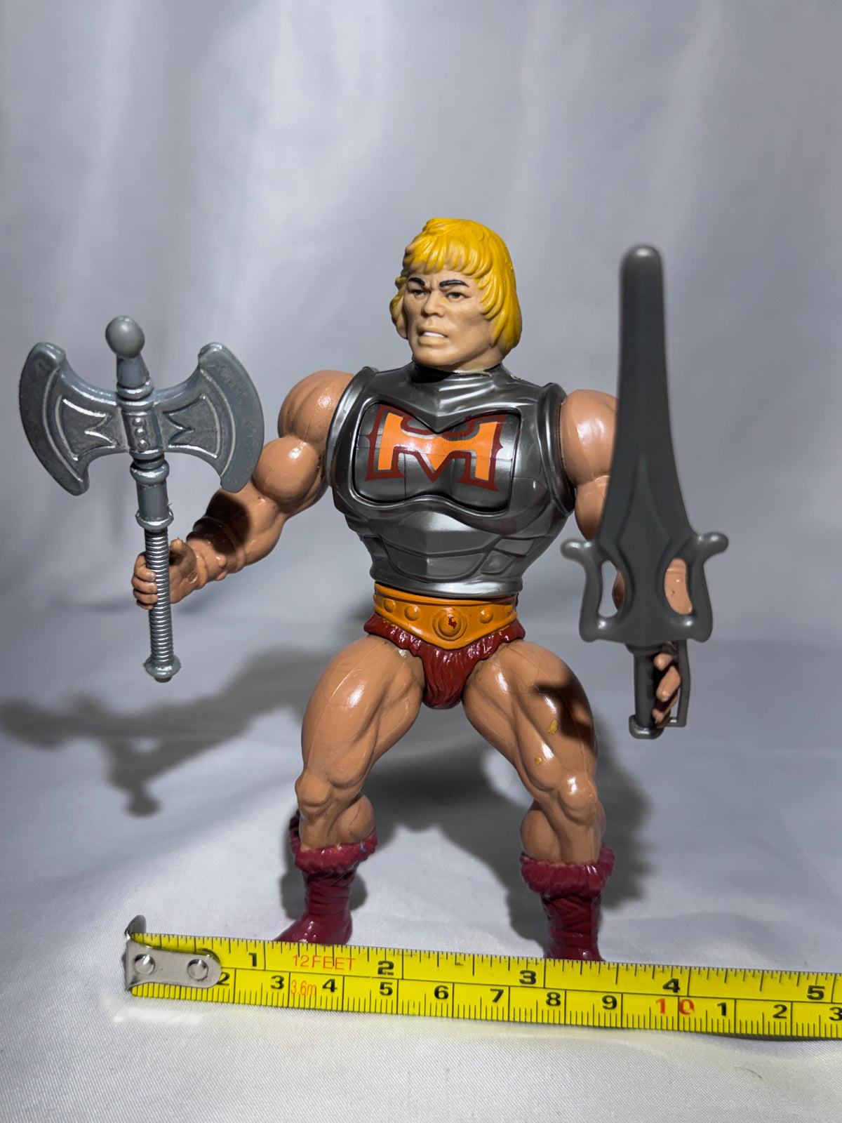 Vintage 1983 Mattel Masters of the Universe Battle Armor He-Man with Masks of Power Mini-Comic