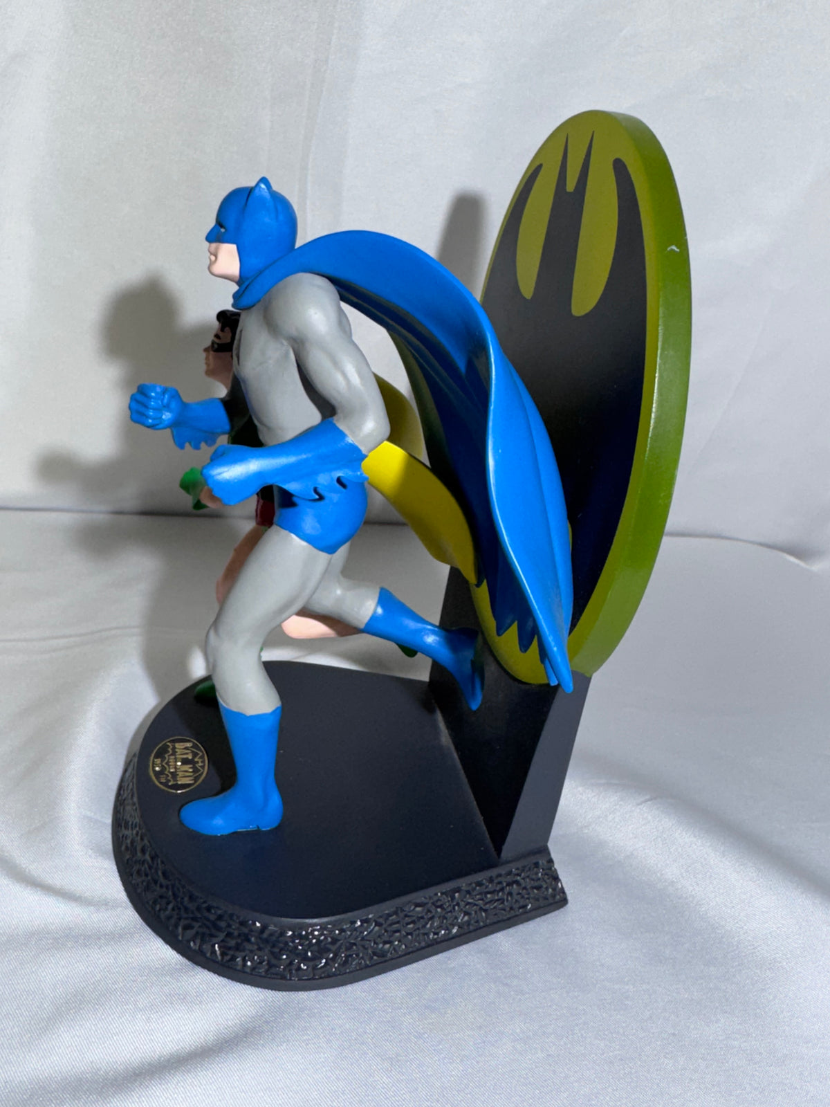 1996 Hallmark DC Super Heroes Golden Age Batman & Robin “The Dynamic Duo” Statue – Original Box