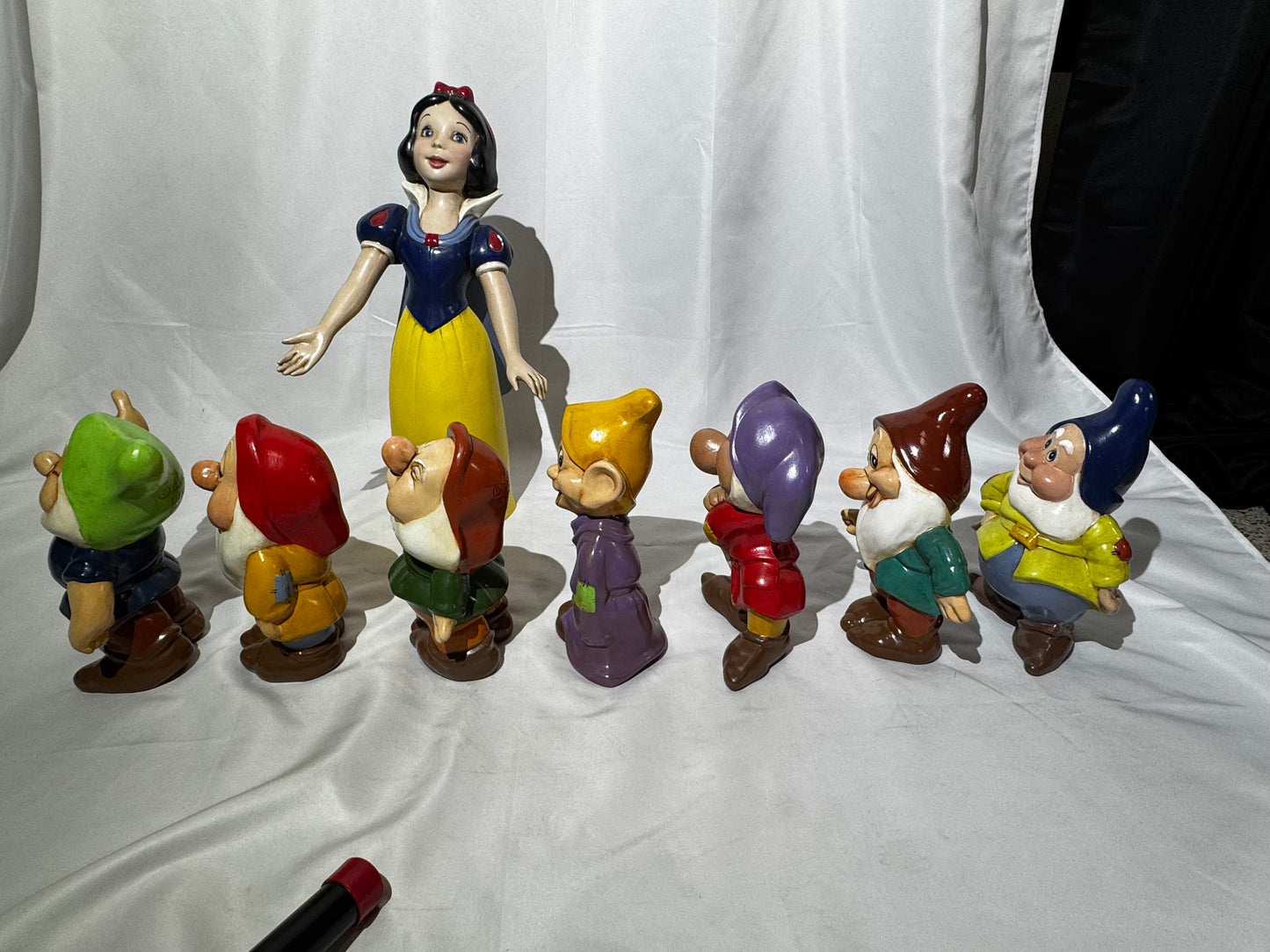Vintage Walt Disney Prod Snow White & 7 Dwarfs XL Ceramic Set 16” Complete