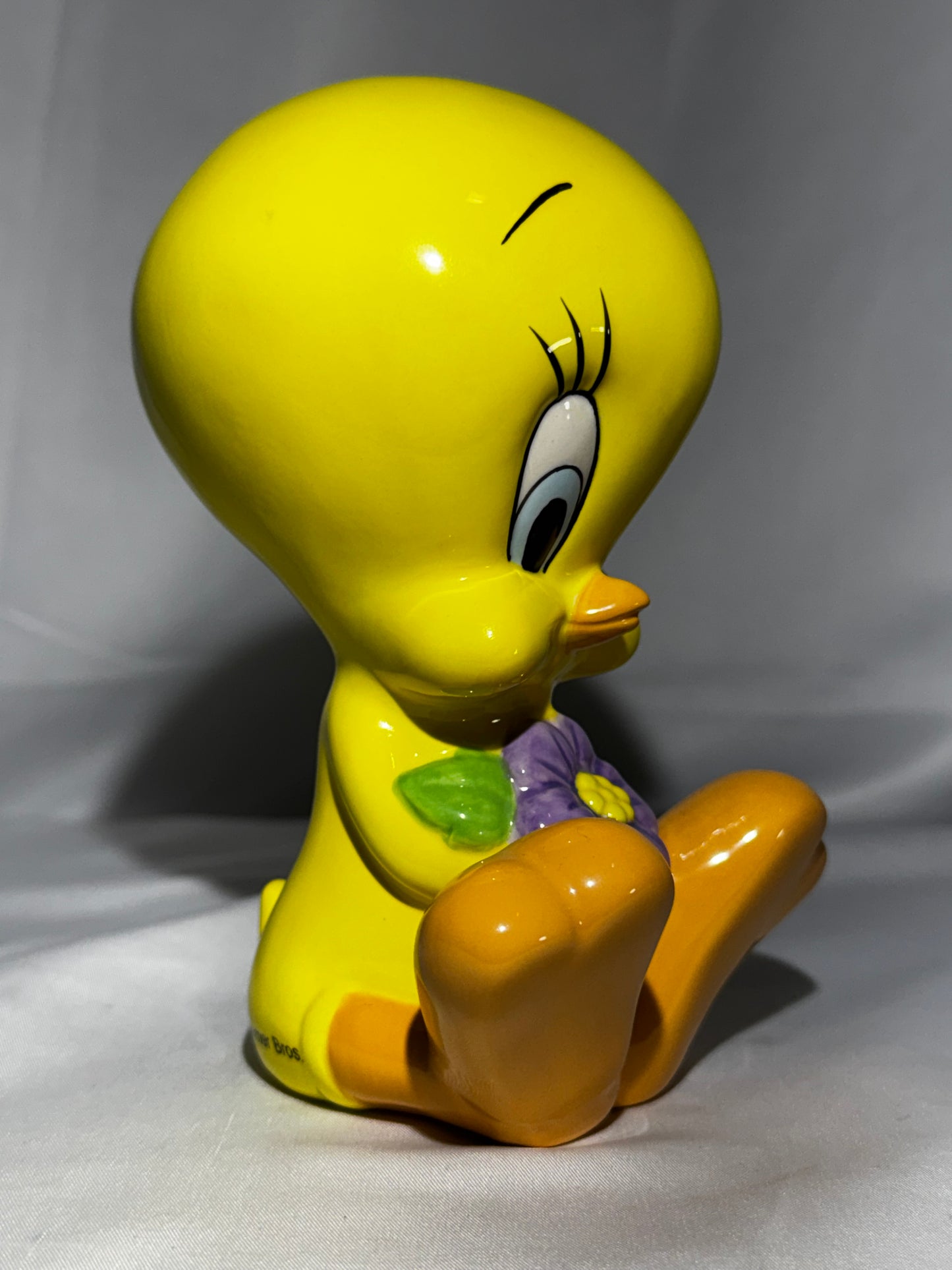 Vintage 1996/1997 Tweety Bird Ceramic Coin Bank w/ Stopper 6.5” Warner Bros Looney Tunes