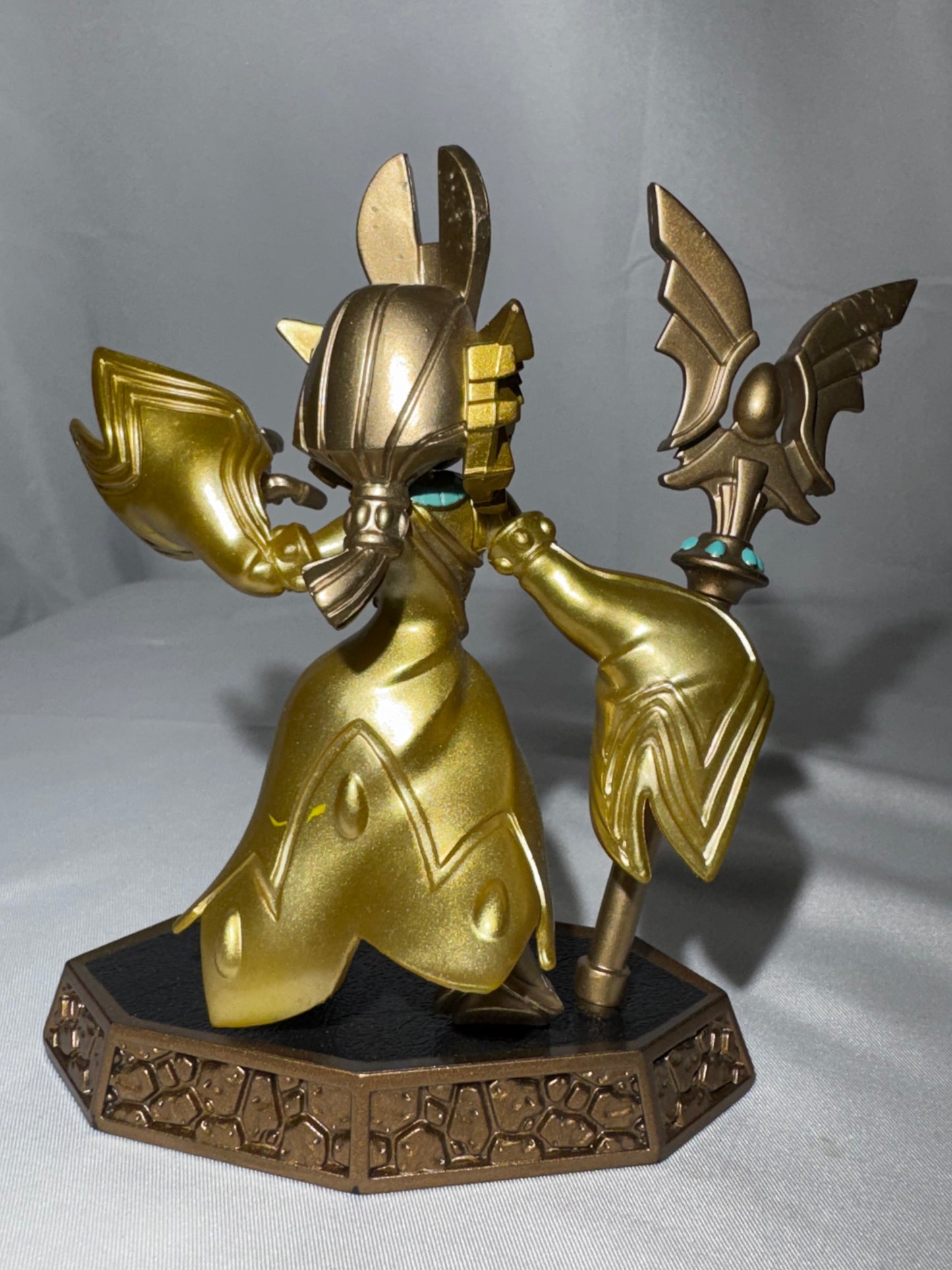 Skylanders Imaginators Nintendo Switch Bundle King Pen Golden Queen Fire Crystal Game