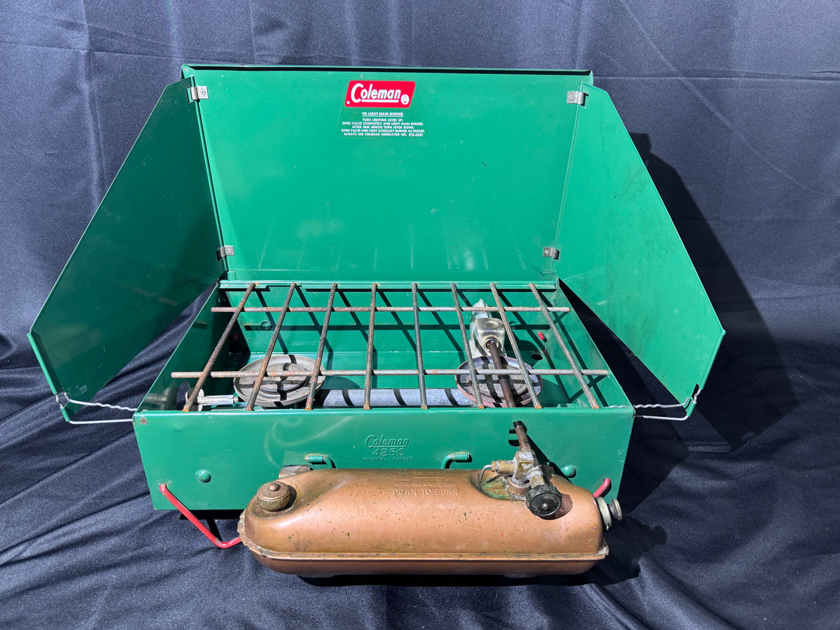 Vintage Coleman Model 425C 2-Burner Camp Stove – 1961–1964