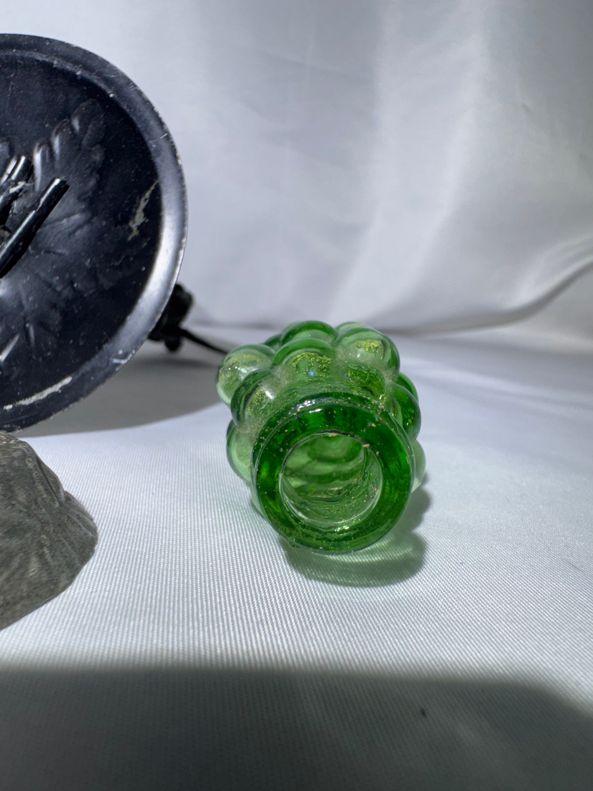 Vintage Green Glass Hanging Grape Salt & Pepper Shakers with Metal Vine Stand – 1950s–1960s