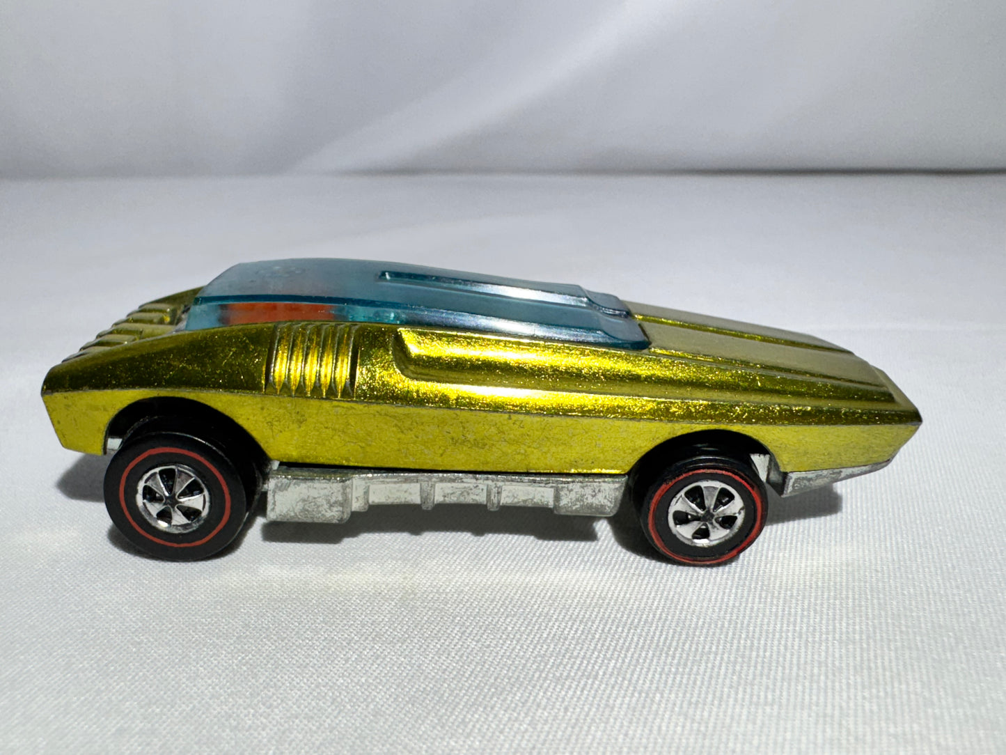 Hot Wheels Redline – Gold Whip Creamer (1969 Mattel)
