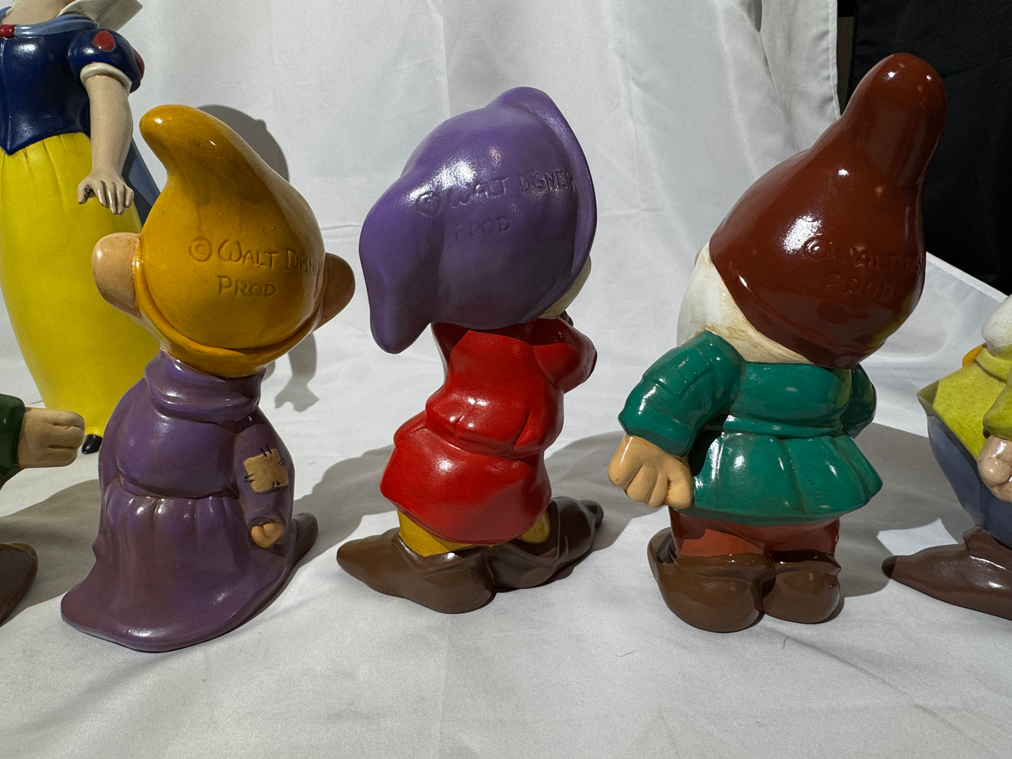 Vintage Walt Disney Prod Snow White & 7 Dwarfs XL Ceramic Set 16” Complete