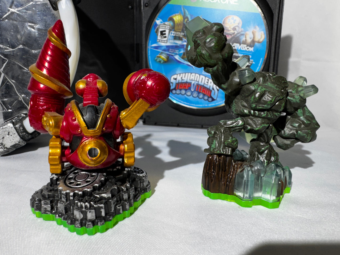 Skylanders Trap Team Xbox One Game Portal Prism Break Drill Sergeant Bundle