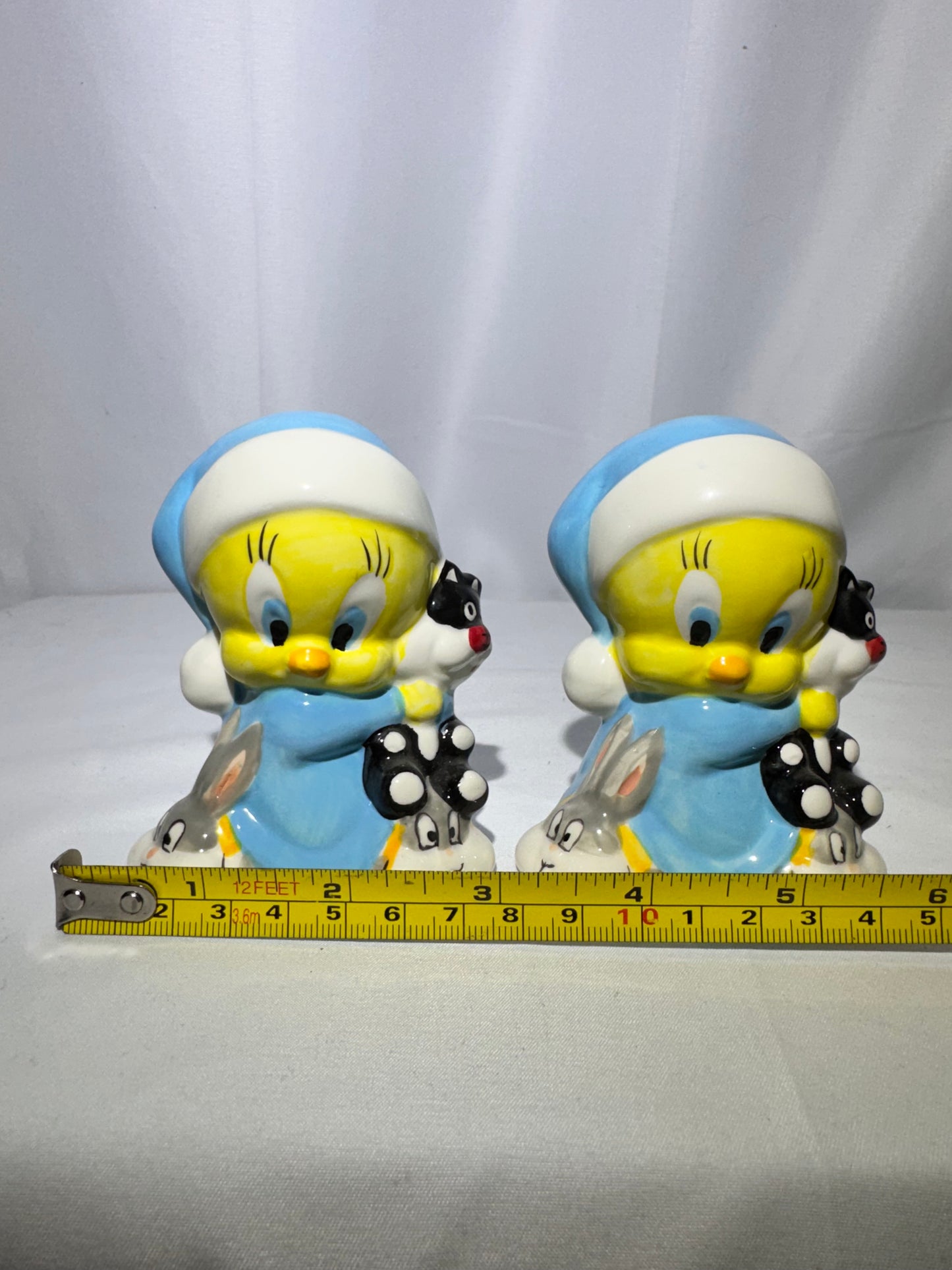 Looney Tunes Tweety Bird Ceramic Salt & Pepper Shakers – Warner Bros.