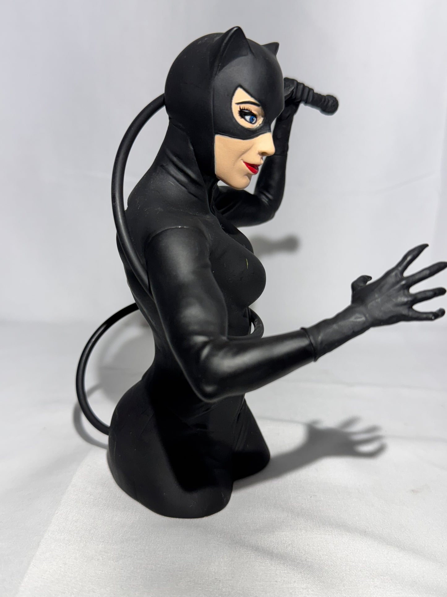 Catwoman Bust Bank – Stock #45341 – DC Comics