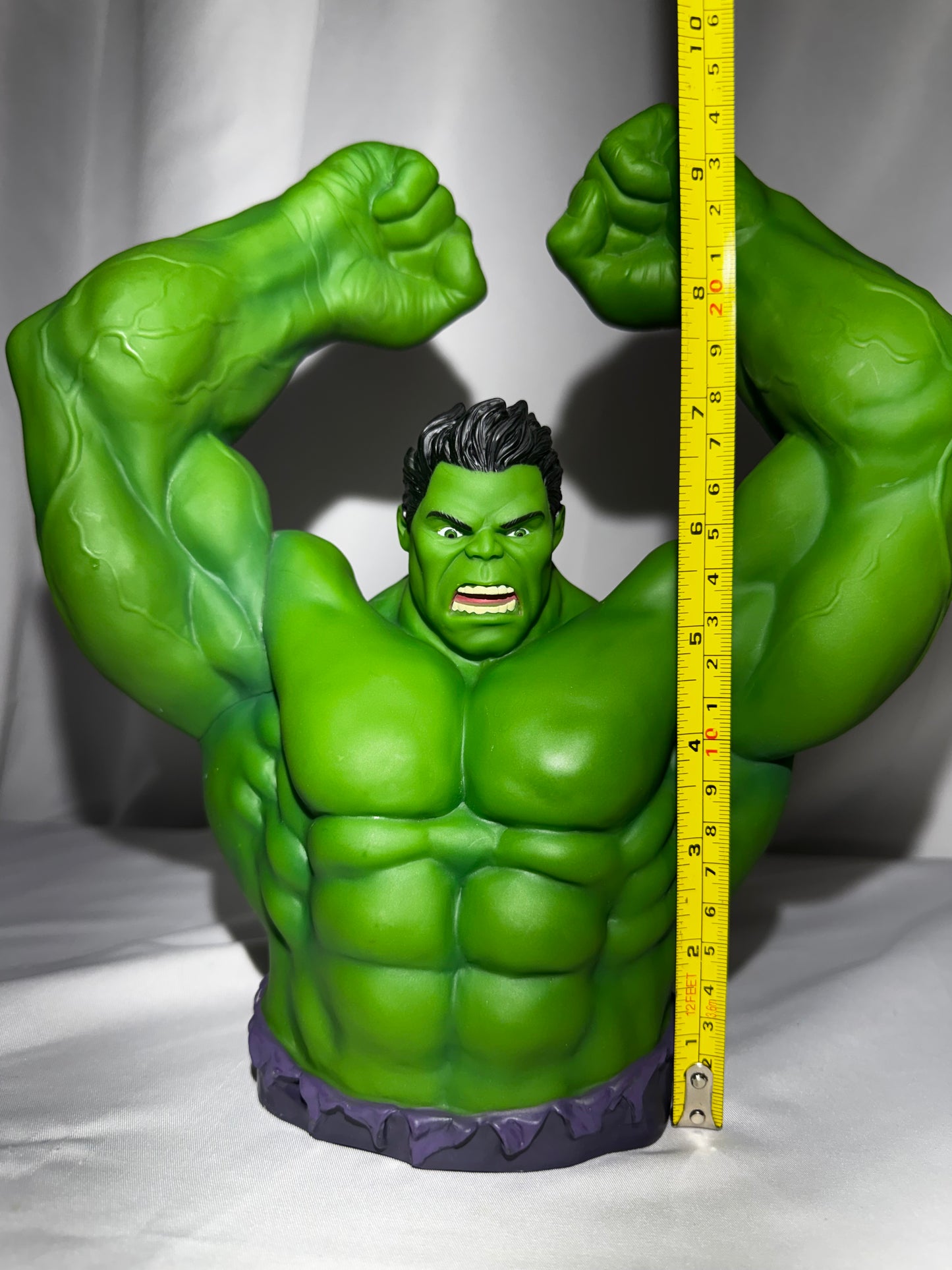 Marvel Hulk Bust Bank 10.5” Previews Exclusive Monogram Diamond Select PVC Coin Bank