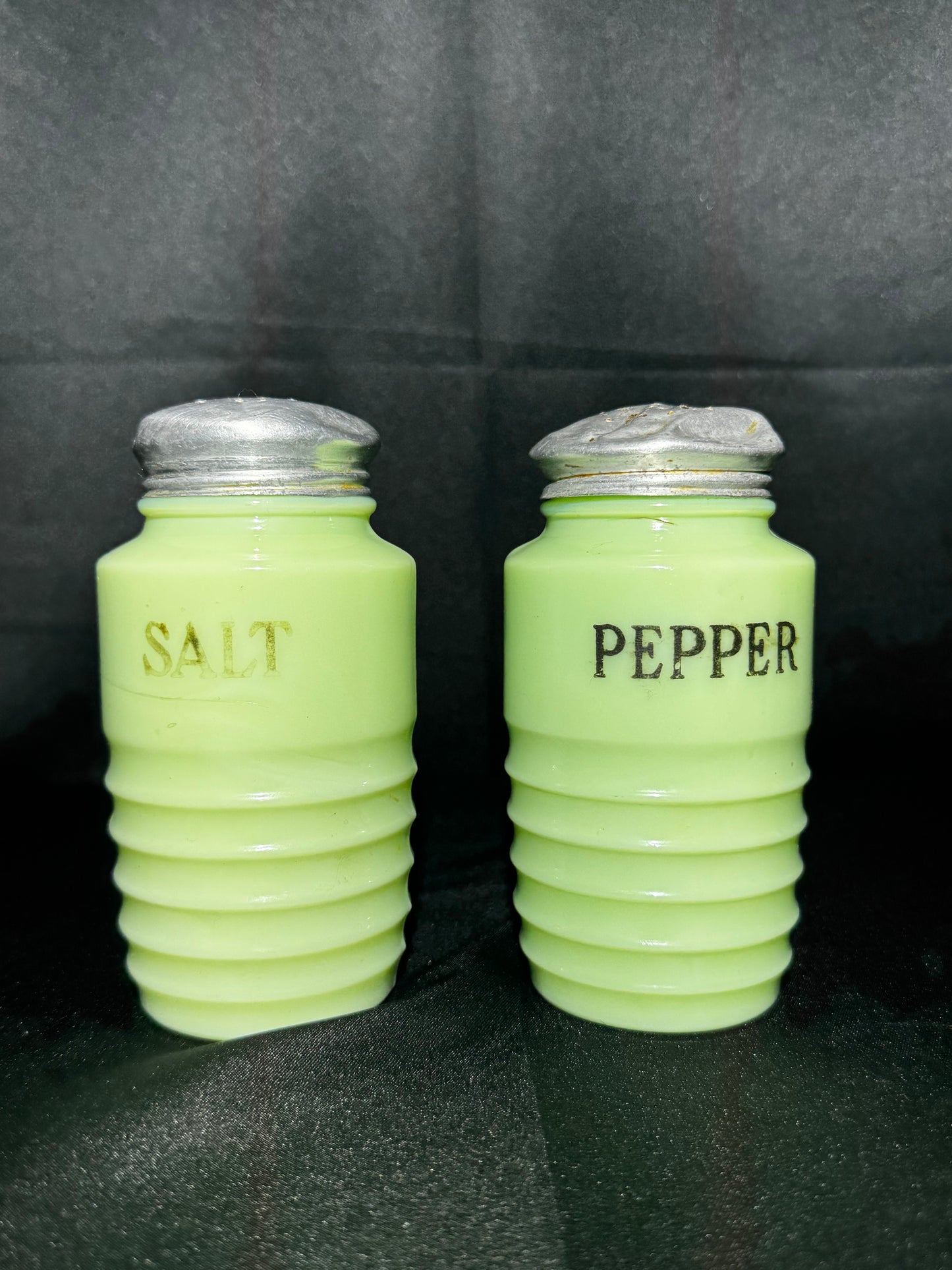 Vintage Jeannette Jadeite Salt & Pepper Shakers Ribbed Beehive Uranium Glass 1930s