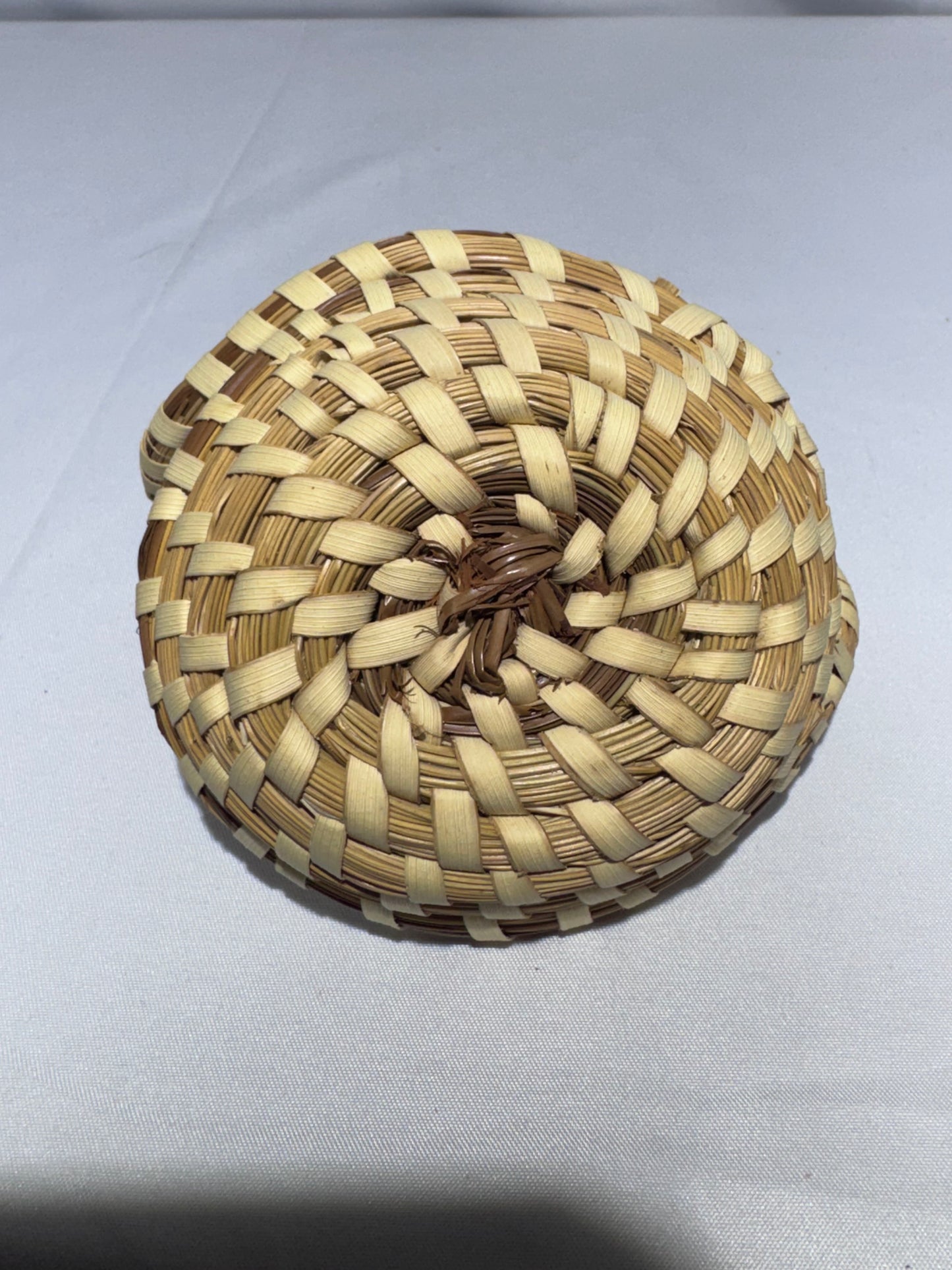 Charleston Gullah Sweetgrass Mini Basket – Handwoven with Handle