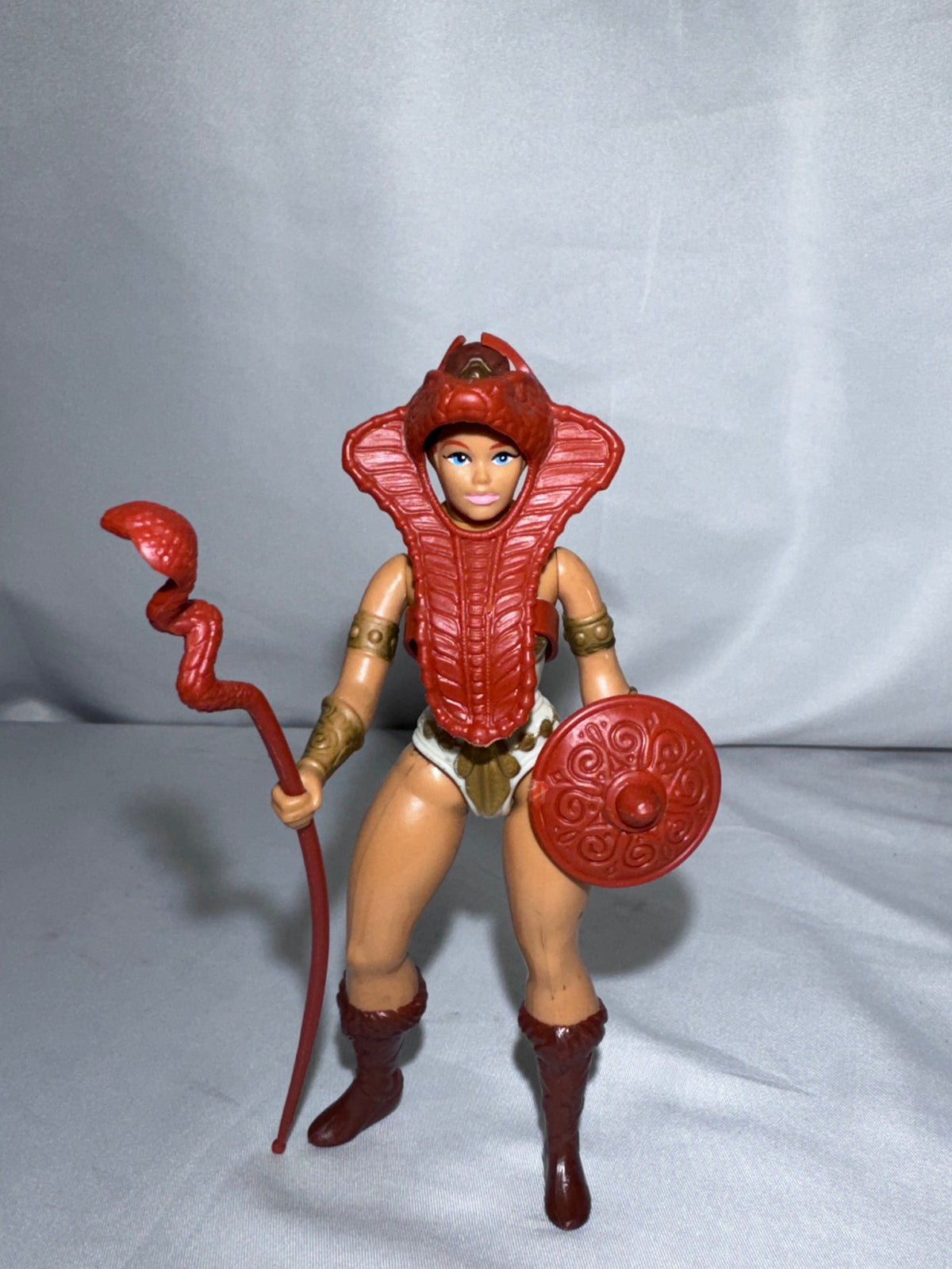 Vintage 1981 Mattel Masters of the Universe Teela Action Figure w/ Accessories & Mini-Comic