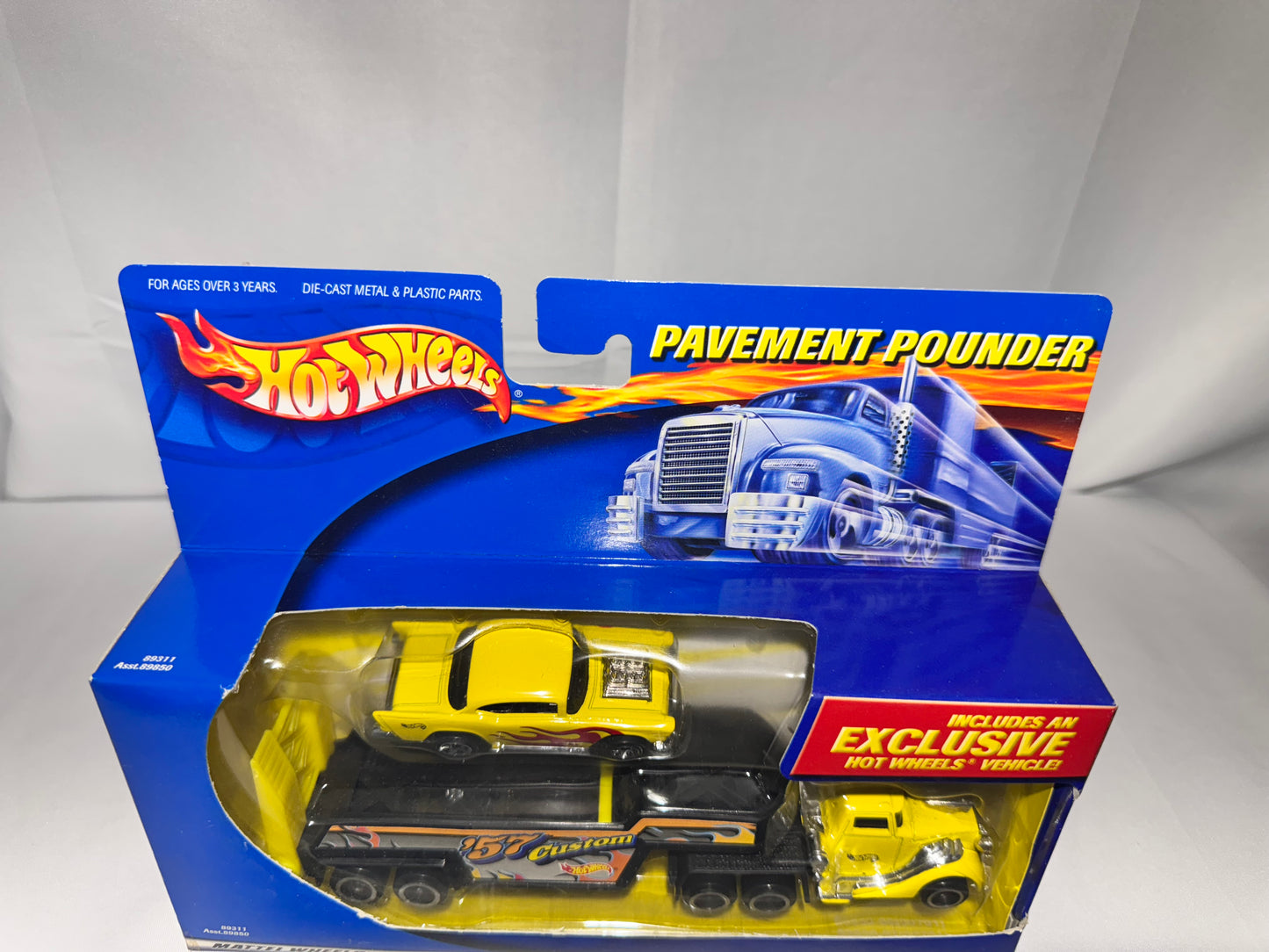 Hot Wheels Pavement Pounder – ’57 Customs (2000 Mattel)
