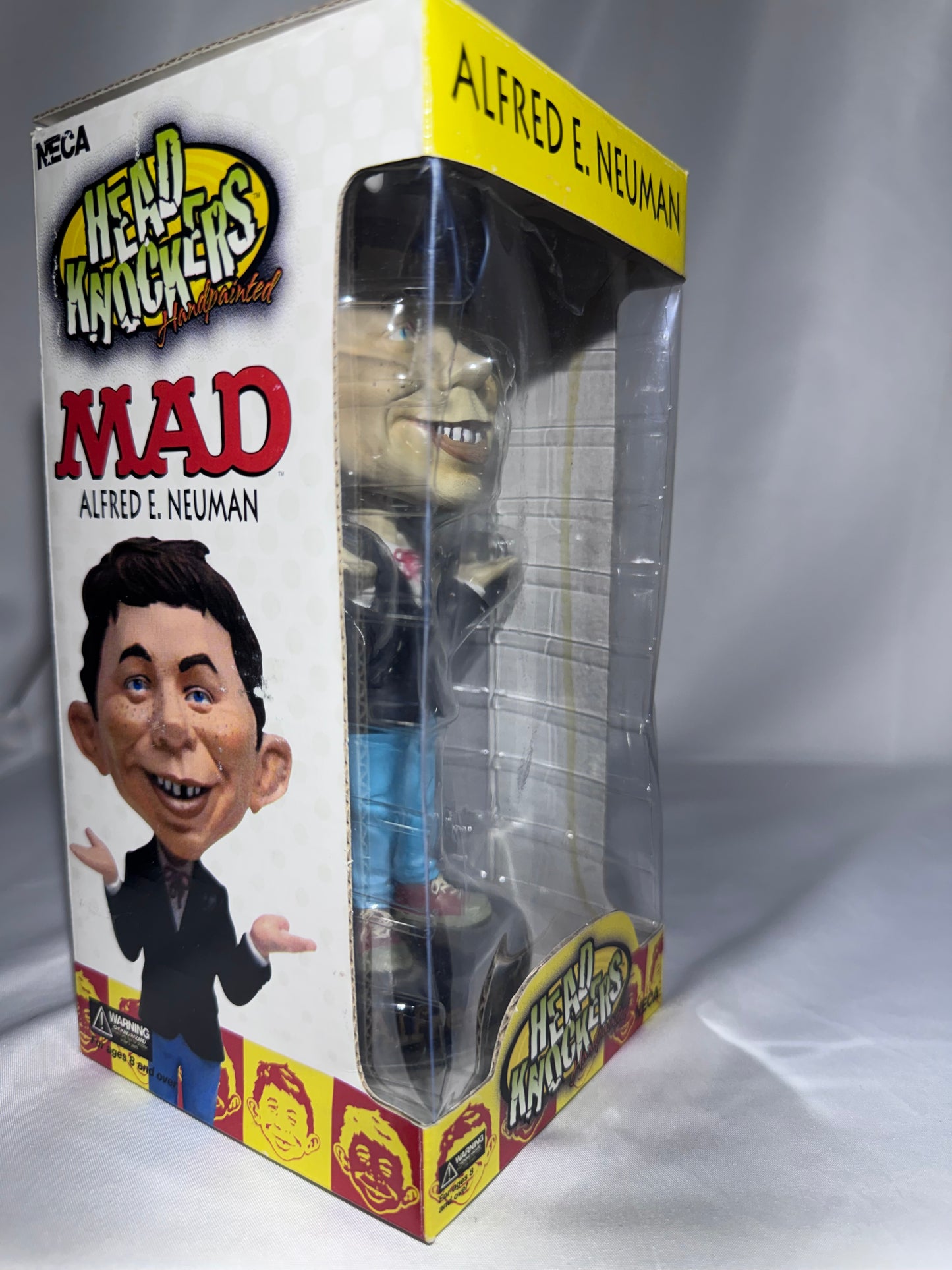 NECA MAD Magazine Alfred E. Neuman Head Knocker Bobblehead – Original Box