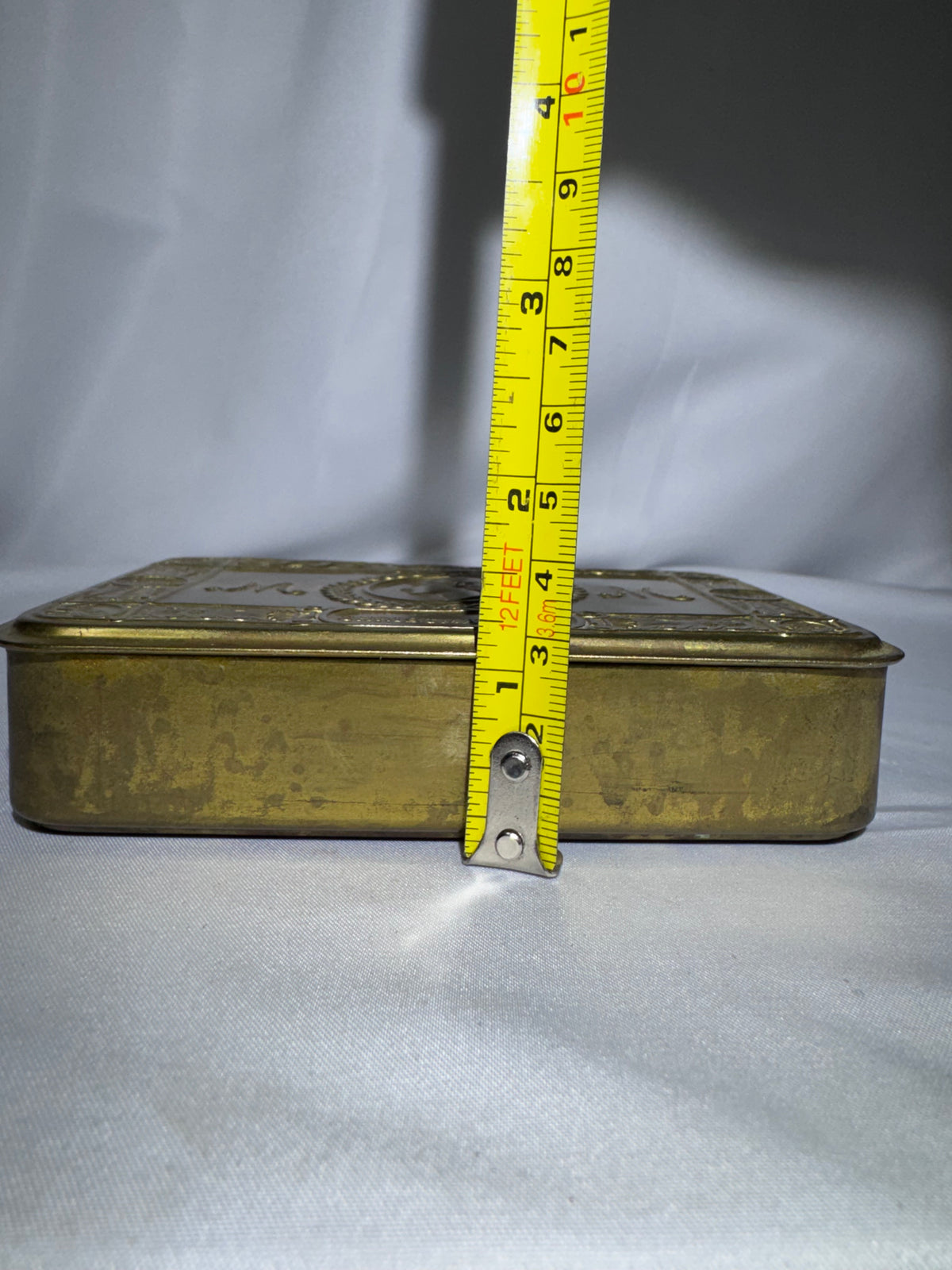 Original WWI 1914 Princess Mary Christmas Gift Tin – Embossed Brass – British Empire- empty