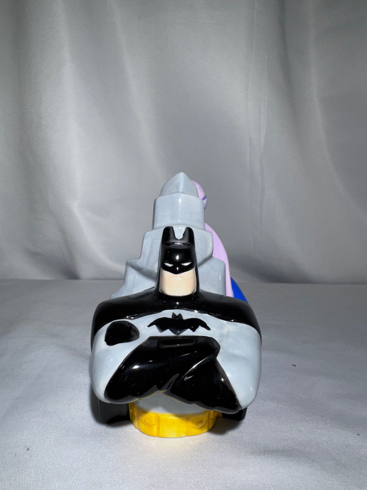 1999 DC Comics Batman & Superman Back-to-Back Salt & Pepper Shakers – Warner Bros. Studio Store