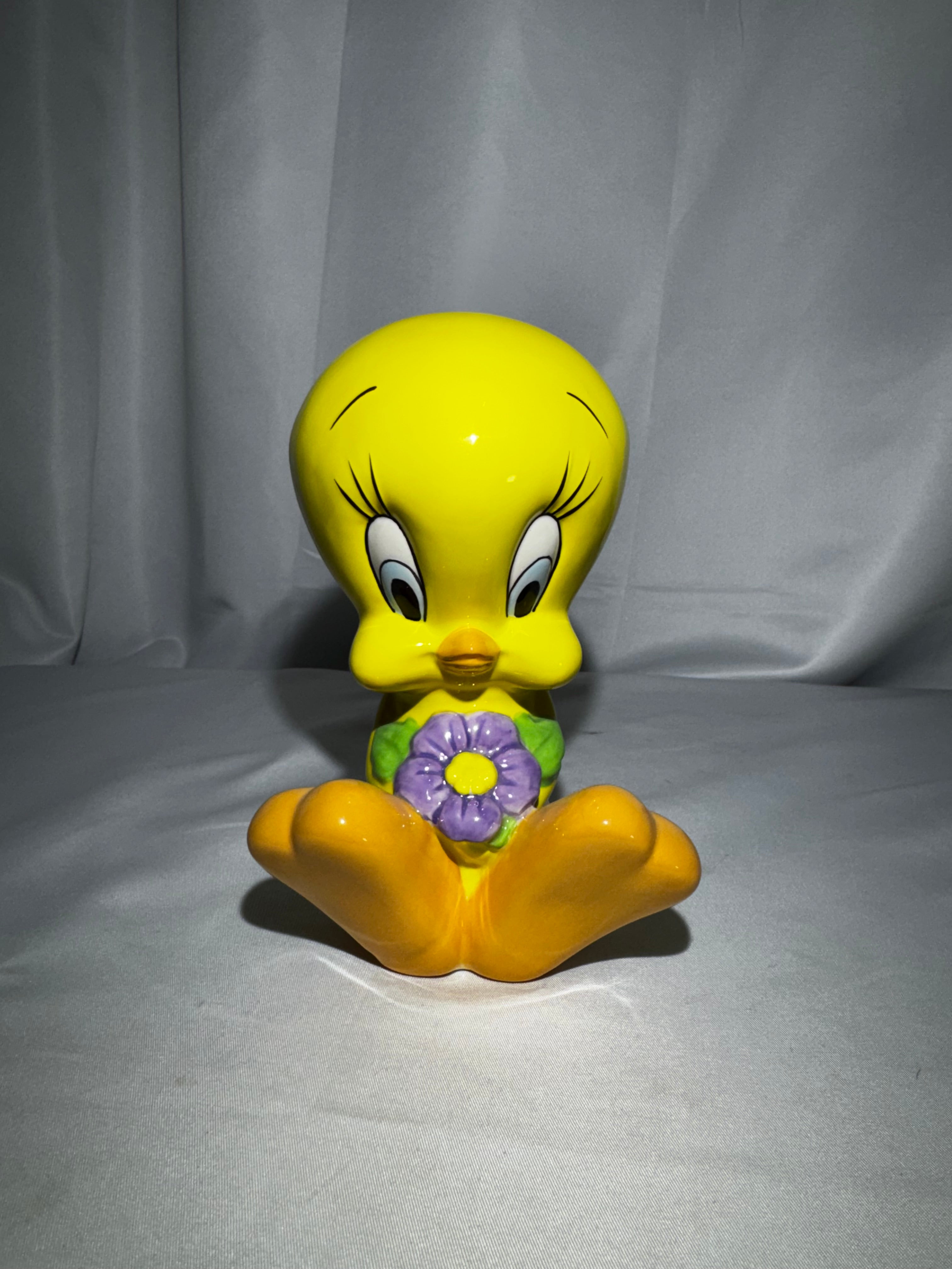 Looney Tunes – Timeless Treasures Hub