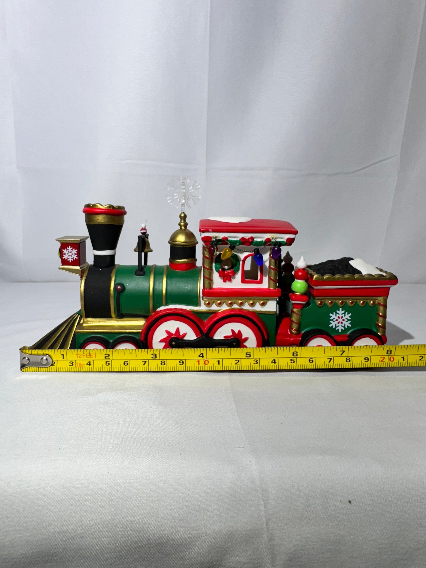 Department 56 North Pole Express – Northern Lights Express Engine