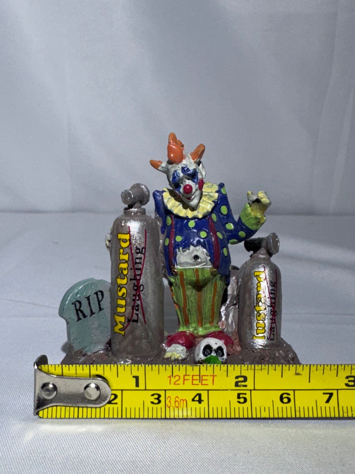 Lemax Spooky Town Balloon Clown #32103 – 2013 Halloween Figurine