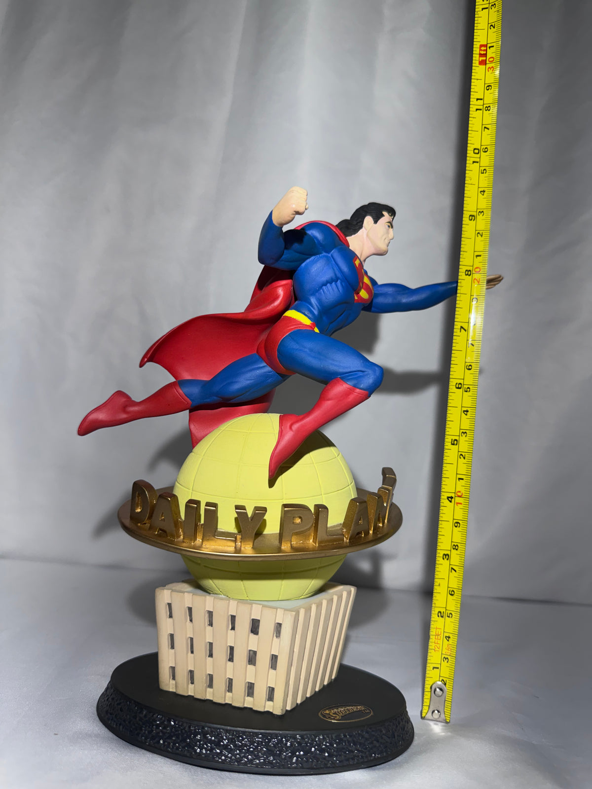 Hallmark 1996 DC Super Heroes Modern Era Superman “In a Single Bound” Figurine