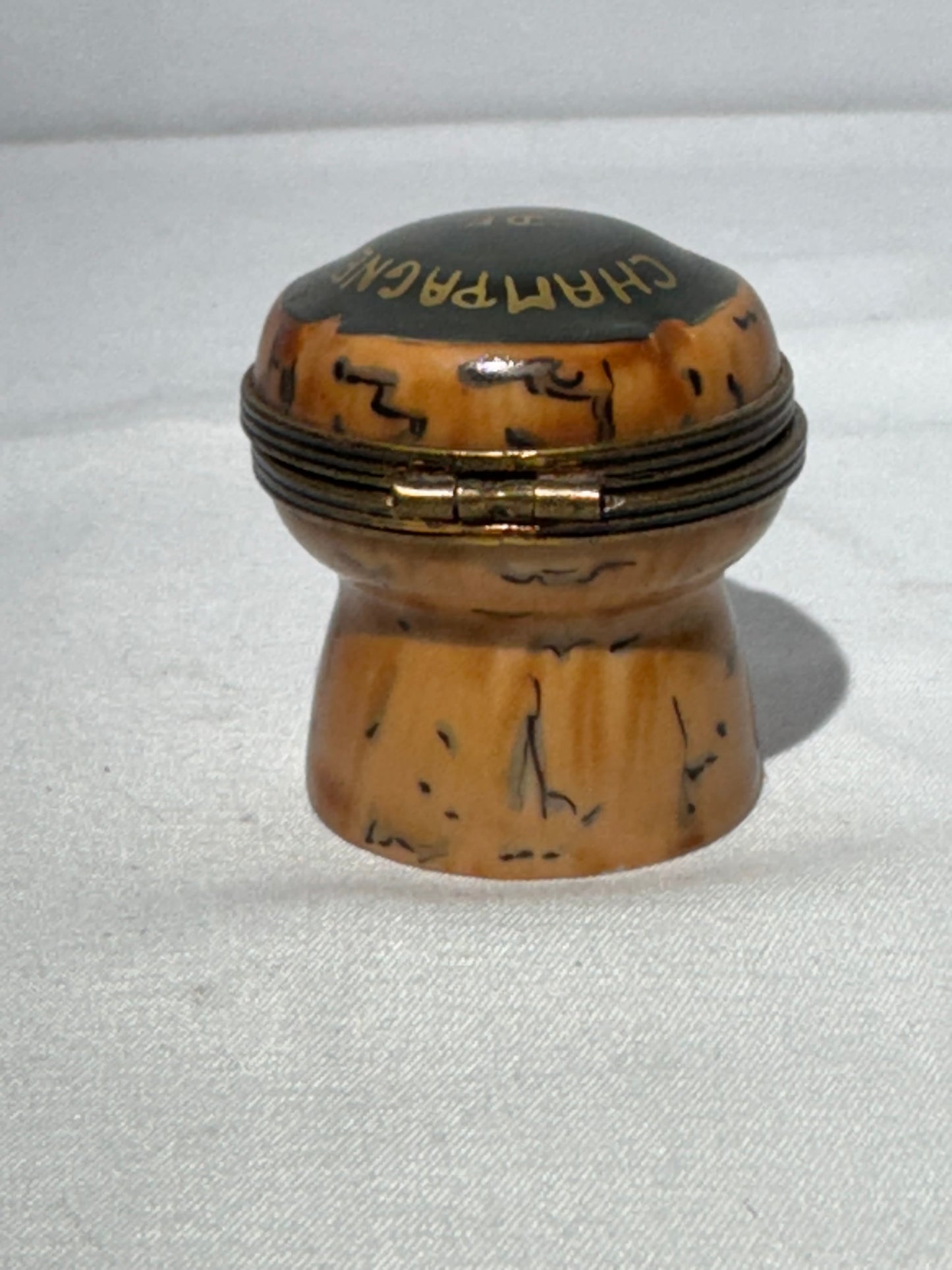 Vintage Limoges “Champagne de France” Porcelain Trinket Box – Hand Painted – Signed – Grape Clasp