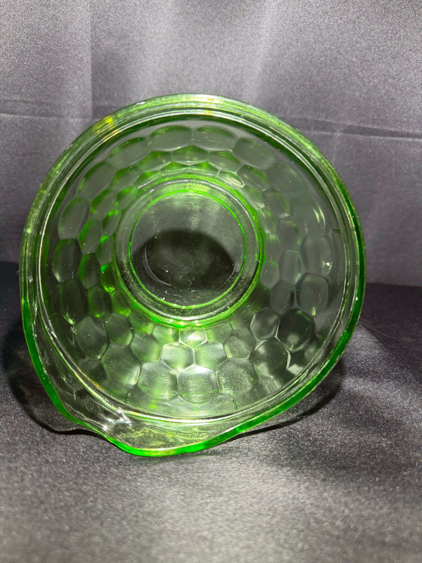 Vintage Jeannette Glass Green Uranium Glass Ice Bucket Hex Optic Honeycomb Depression Glass