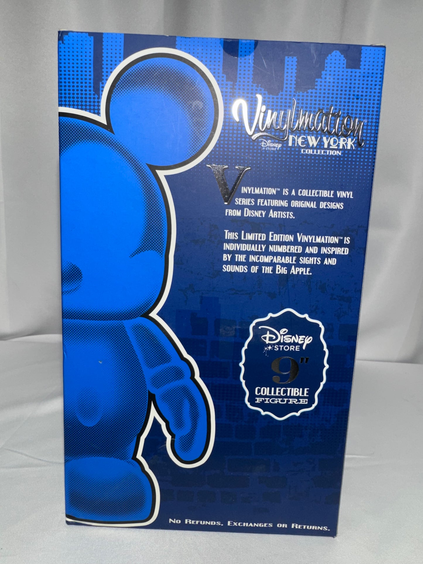 Disney Vinylmation New York City Central Park 9” Figure Oskar Mendez LE 1540