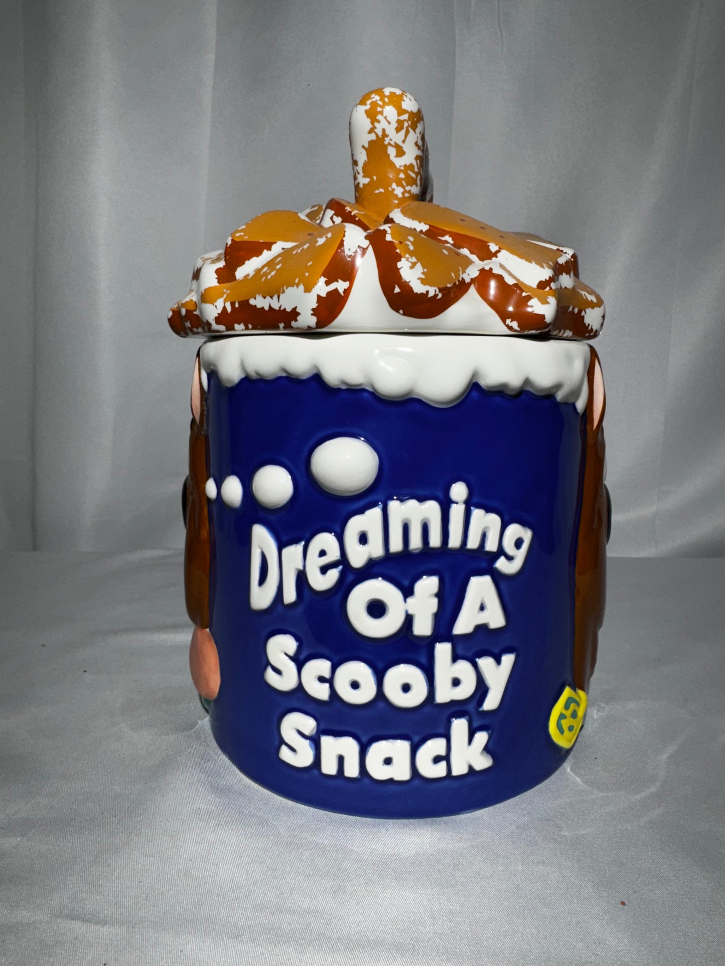 Vintage 1997 Warner Bros. Scooby-Doo Dreaming of a Scooby Snack Cookie Jar Ceramic