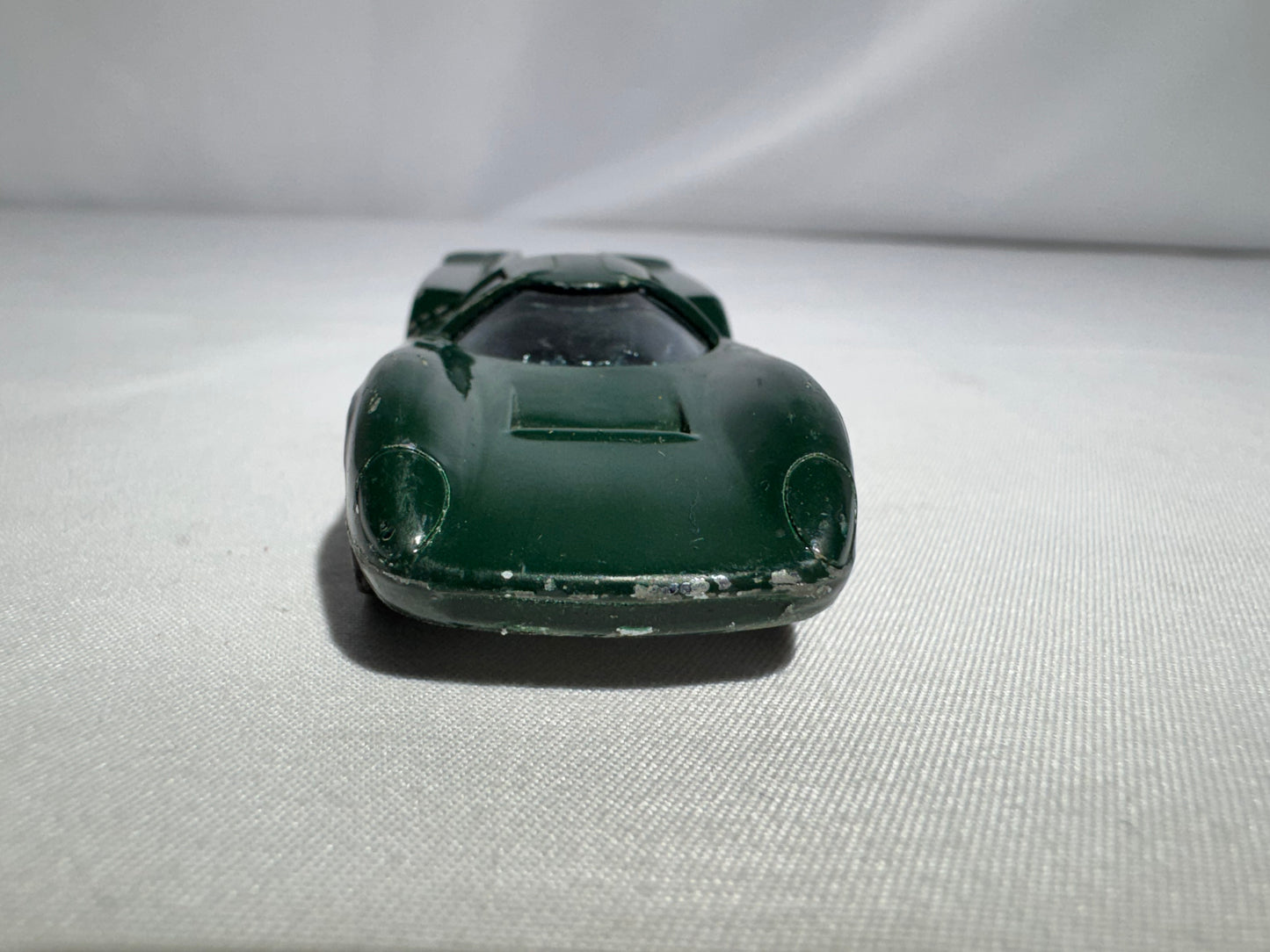 Hot Wheels Redline Lola GT70 – Dark Green – 1960s Vintage