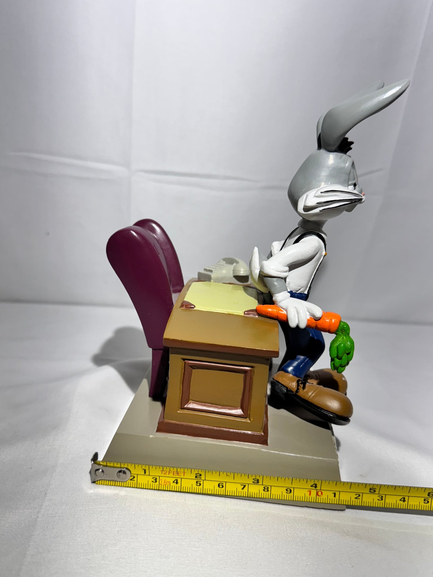 Looney Tunes Warner Bros. Bugs Bunny Statue “The Stress Never Ends” Desk Scene 1990s
