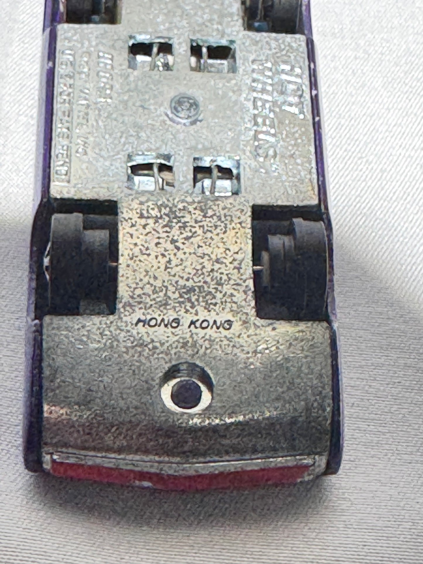 Vintage Hot Wheels Redline Deora – 1967 Original– Spectraflame Purple