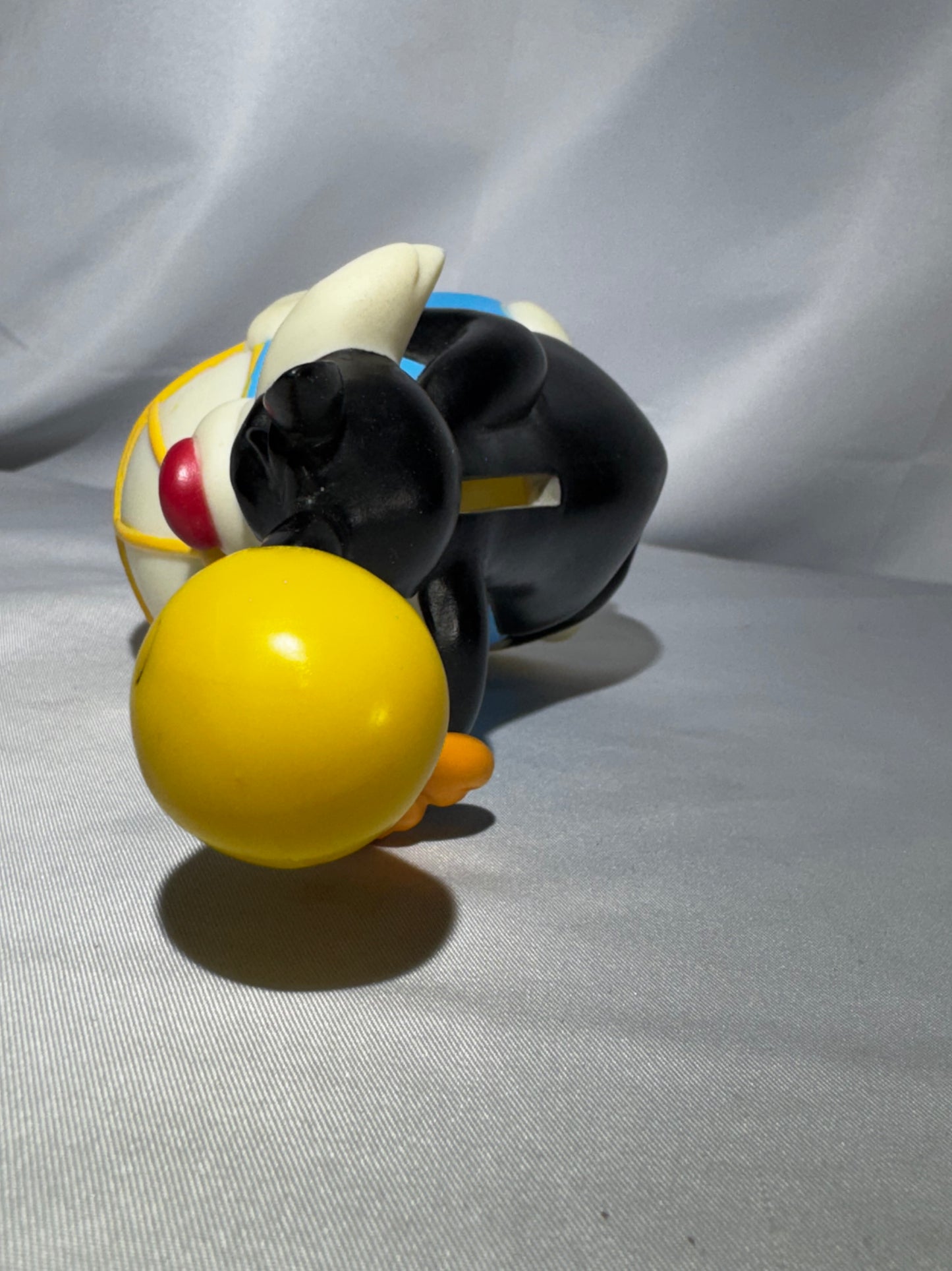 Vintage 1994 Warner Bros. Looney Tunes Sylvester & Tweety Piggy Bank
