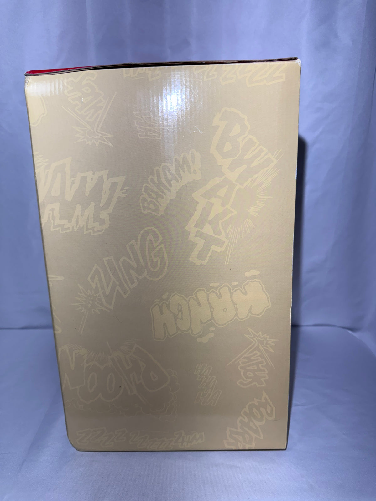 1996 Hallmark DC Super Heroes Golden Age Superman “Man of Steel” Figurine – Limited Edition #13,199/14,500 – Box & COA