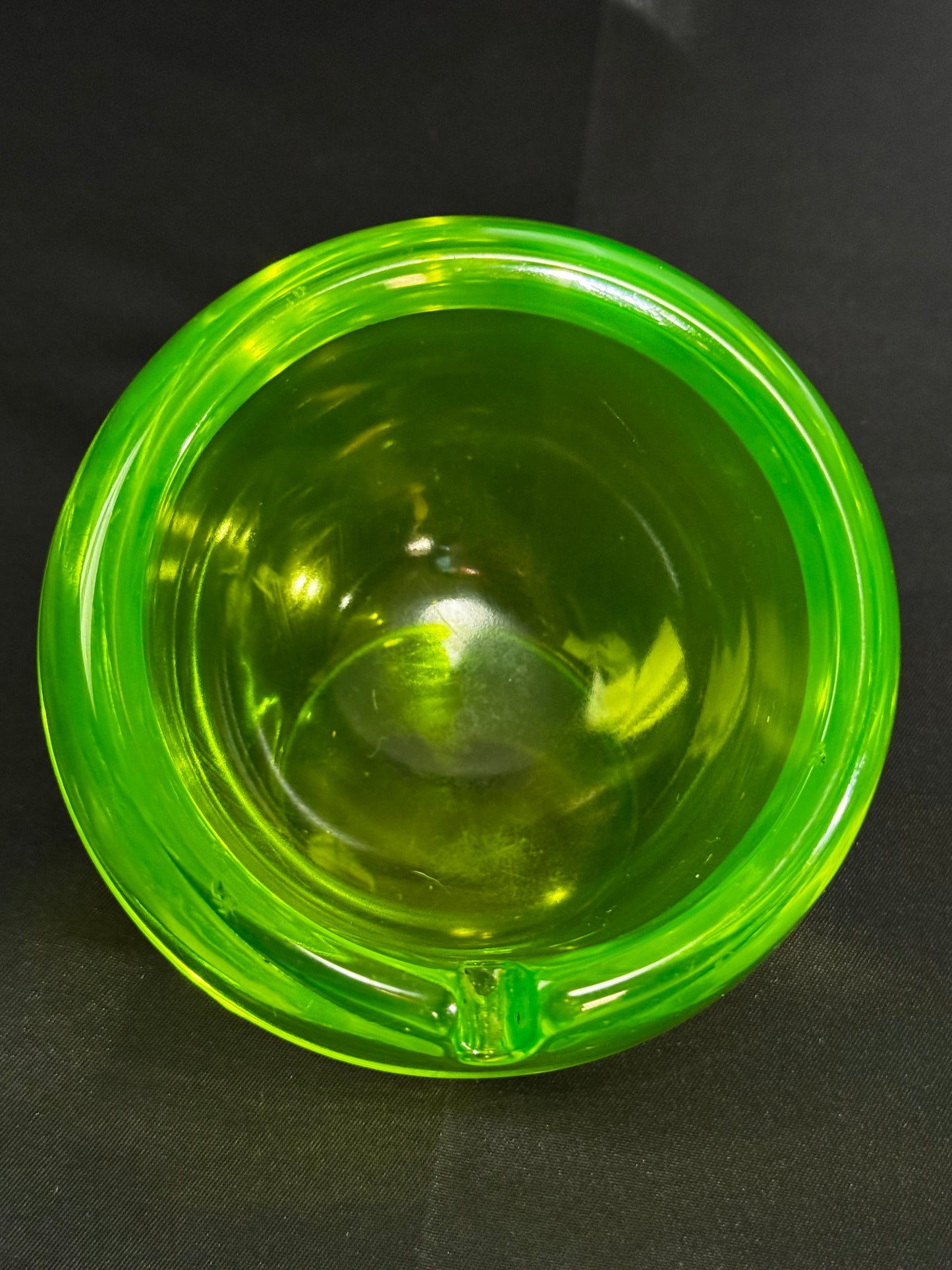 Vintage Viking Uranium Glass Orb Ashtray UV Reactive Green MCM 3.5” Glow Glass￼