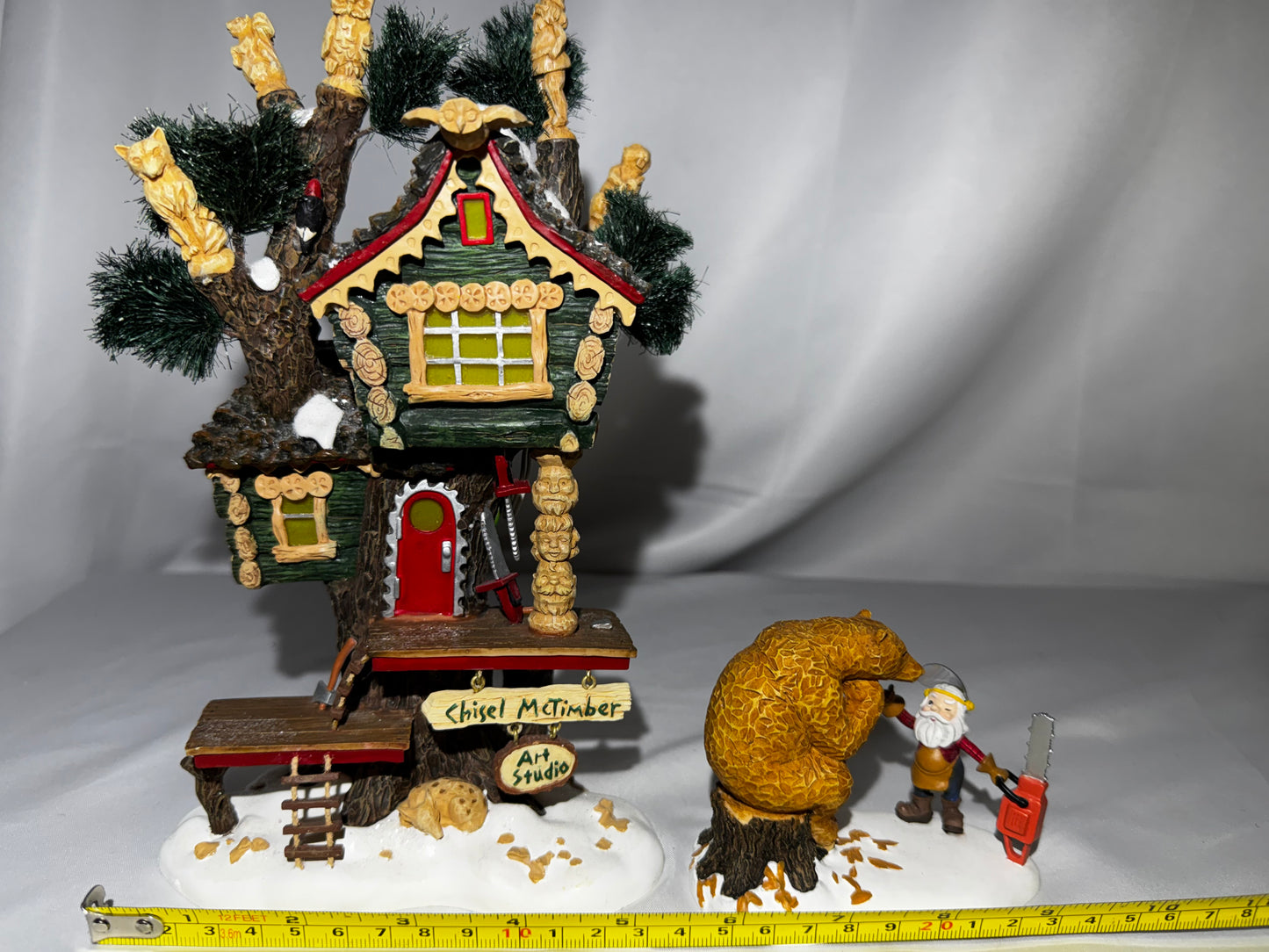 Department 56 North Pole Woods “Chisel McTimber Art Studio”