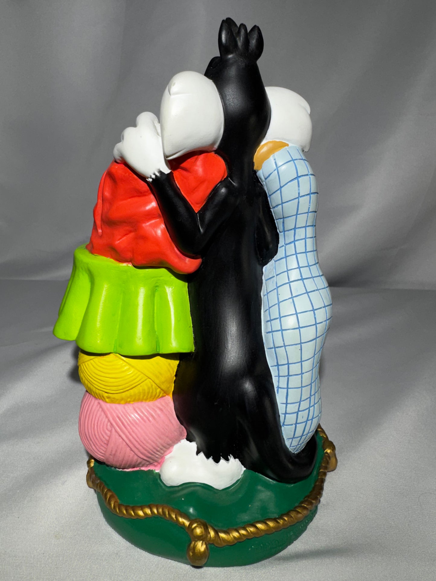 1997 Warner Bros Looney Tunes Sylvester Tweety Piggy Bank Resin Coin Bank 8” RARE
